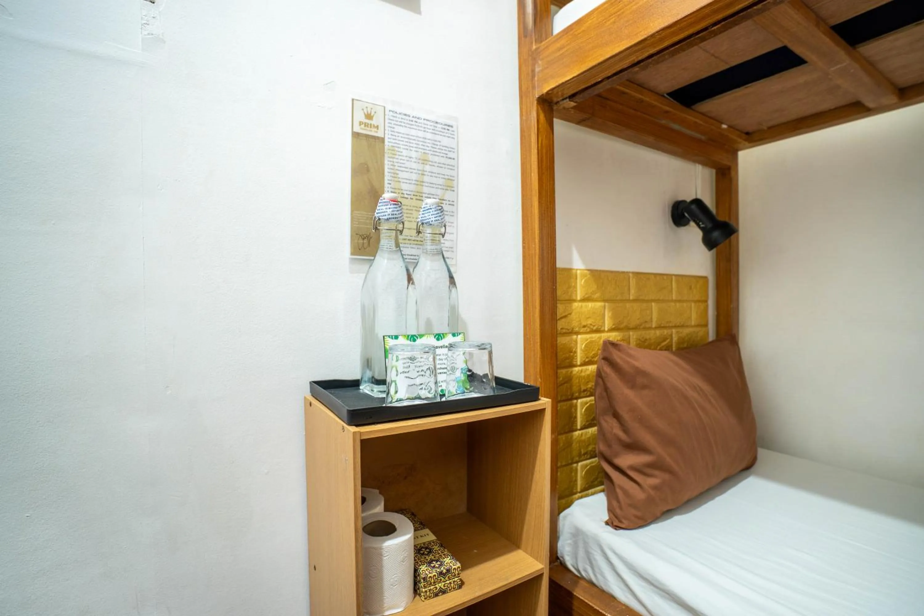 Bed in Prim Travellers Inn