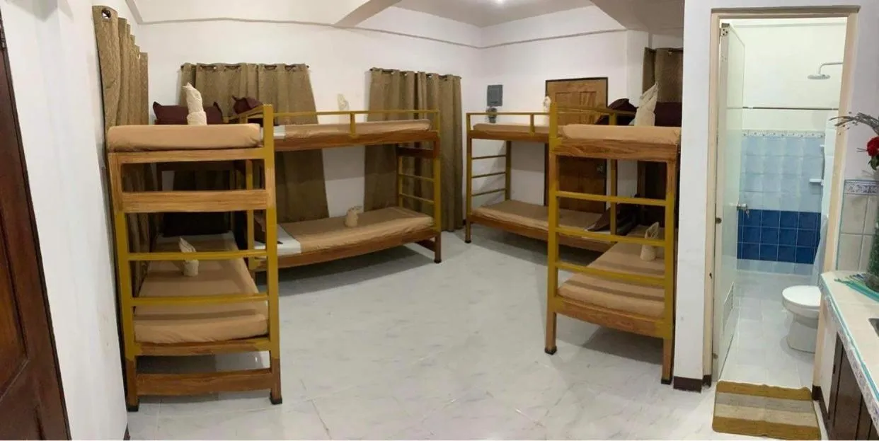 Bed in Prim Travellers Inn