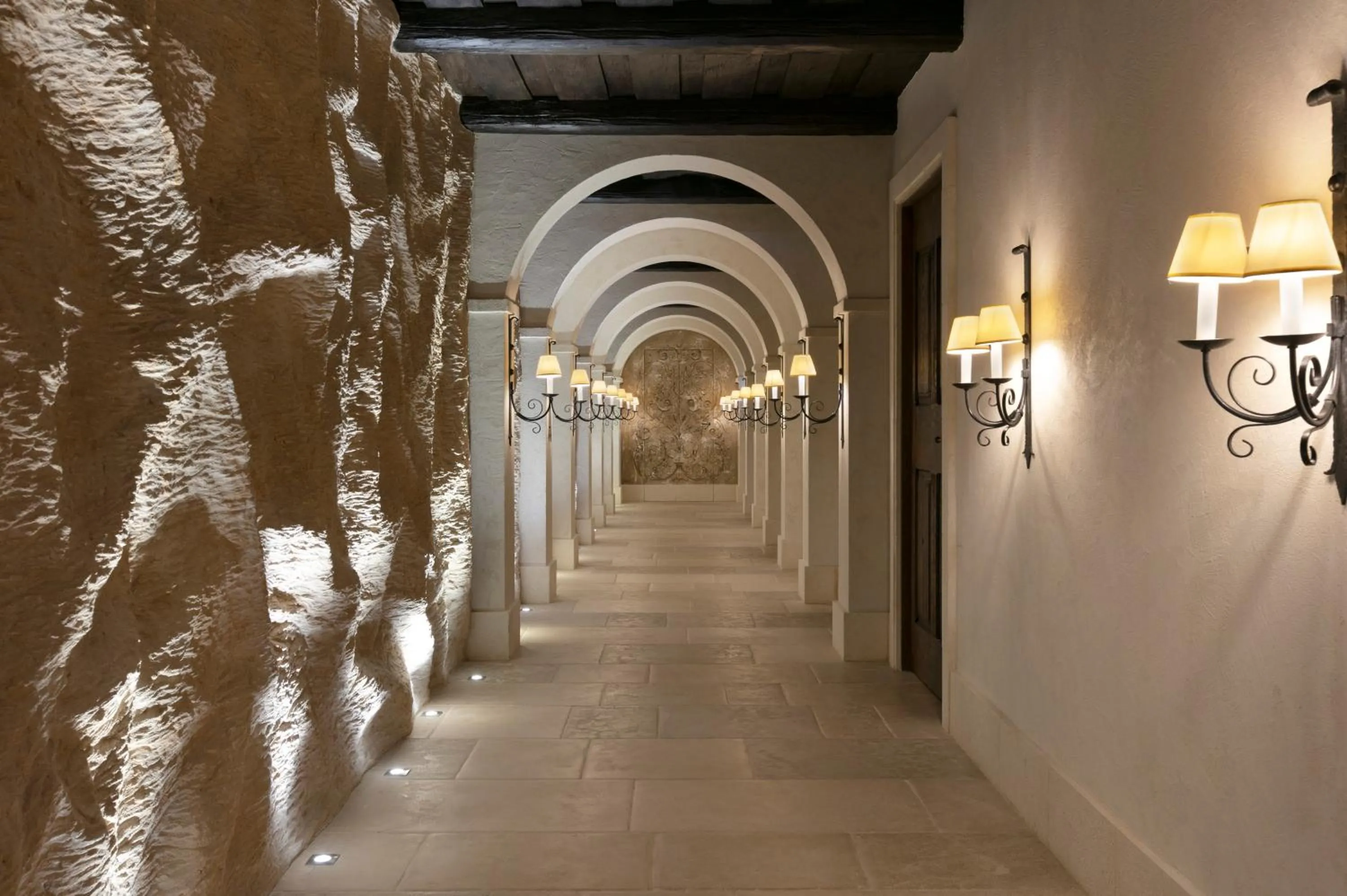 Spa and wellness centre/facilities in Airelles Gordes, La Bastide