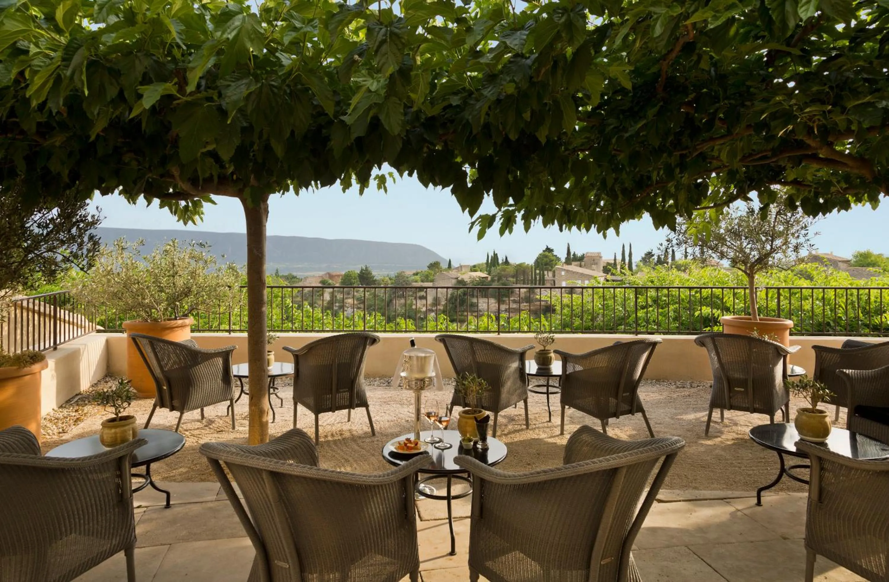 Restaurant/places to eat in Airelles Gordes, La Bastide