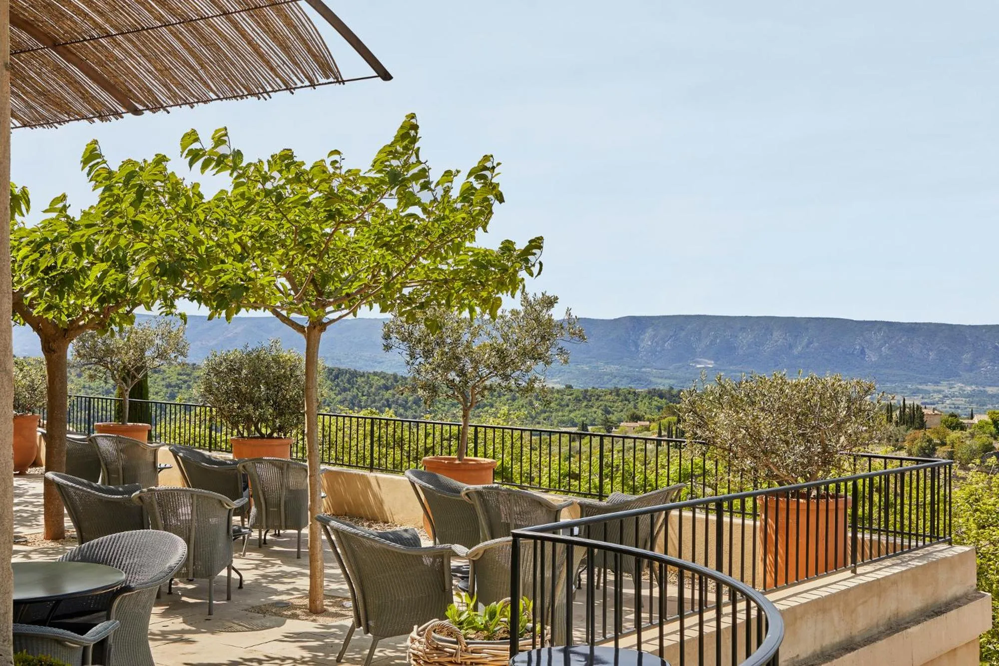 Lounge or bar in Airelles Gordes, La Bastide