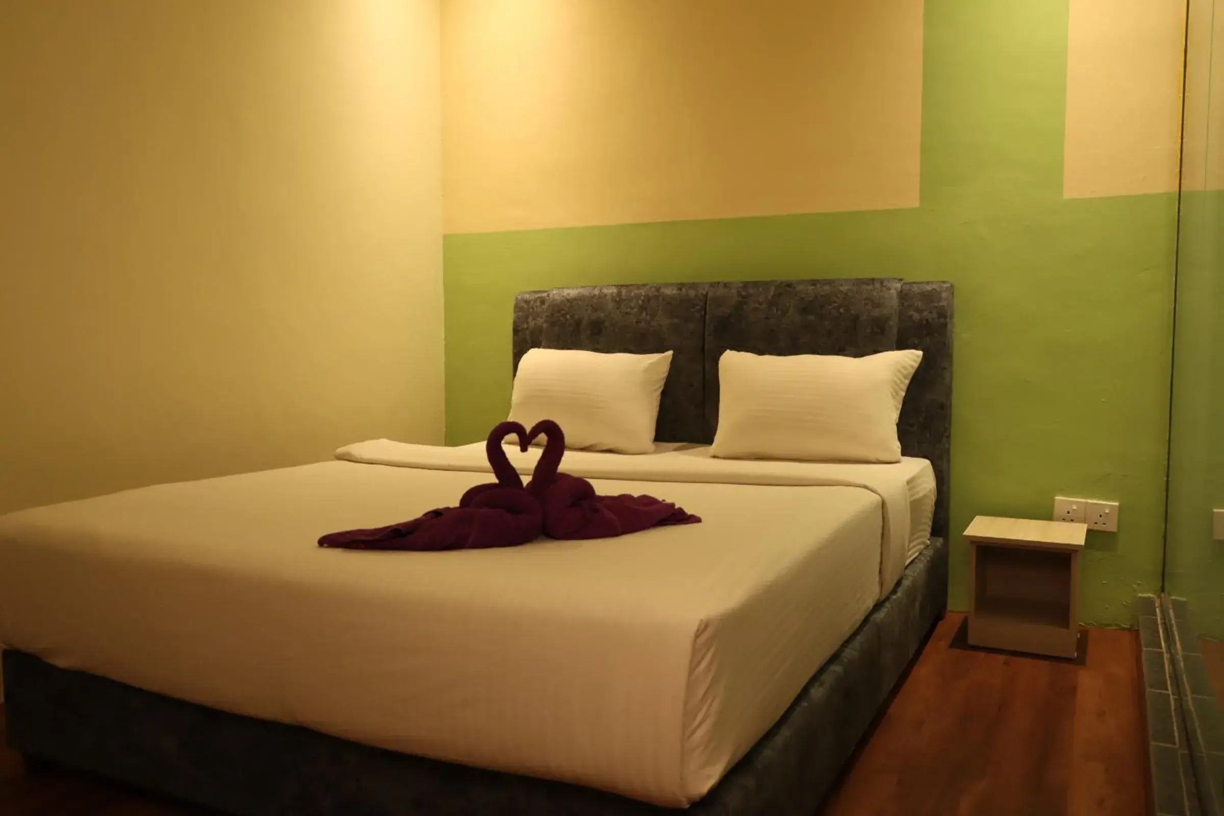 Photo of the whole room, Bed in Oscar Inn Photo of the whole room, Bed in Oscar Inn