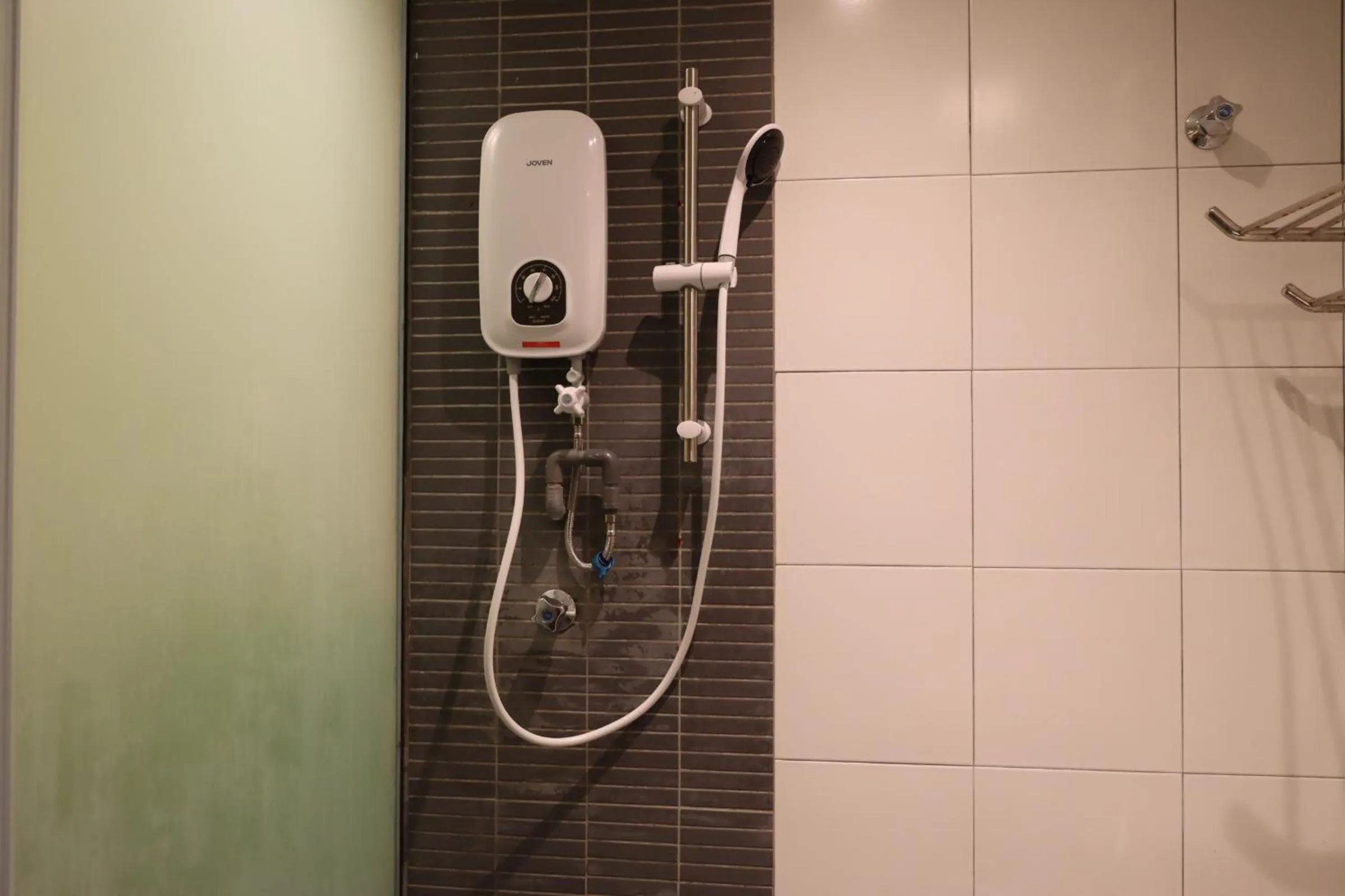 Bathroom in Oscar Inn