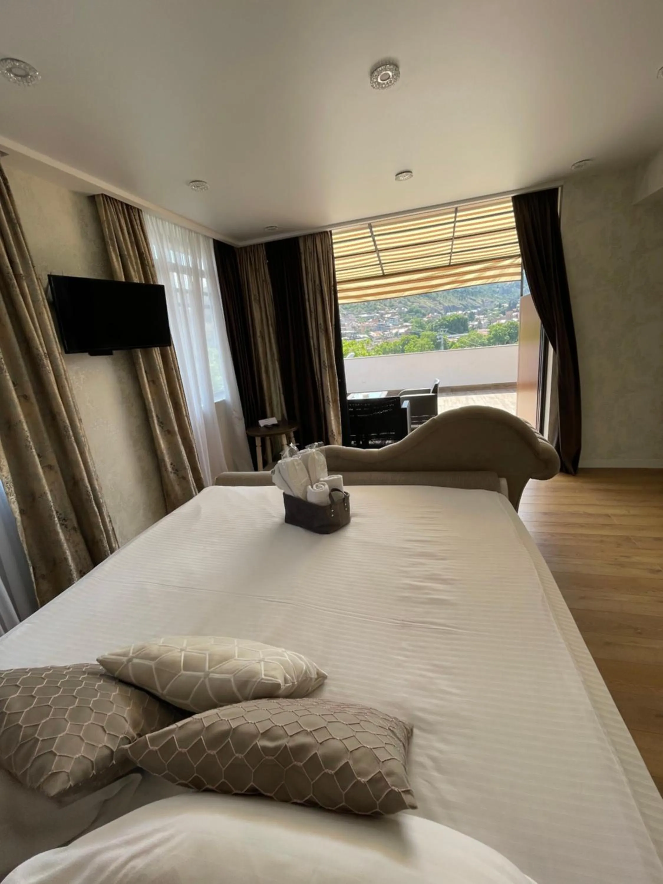 Bed in Rikhe palace boutique hotel