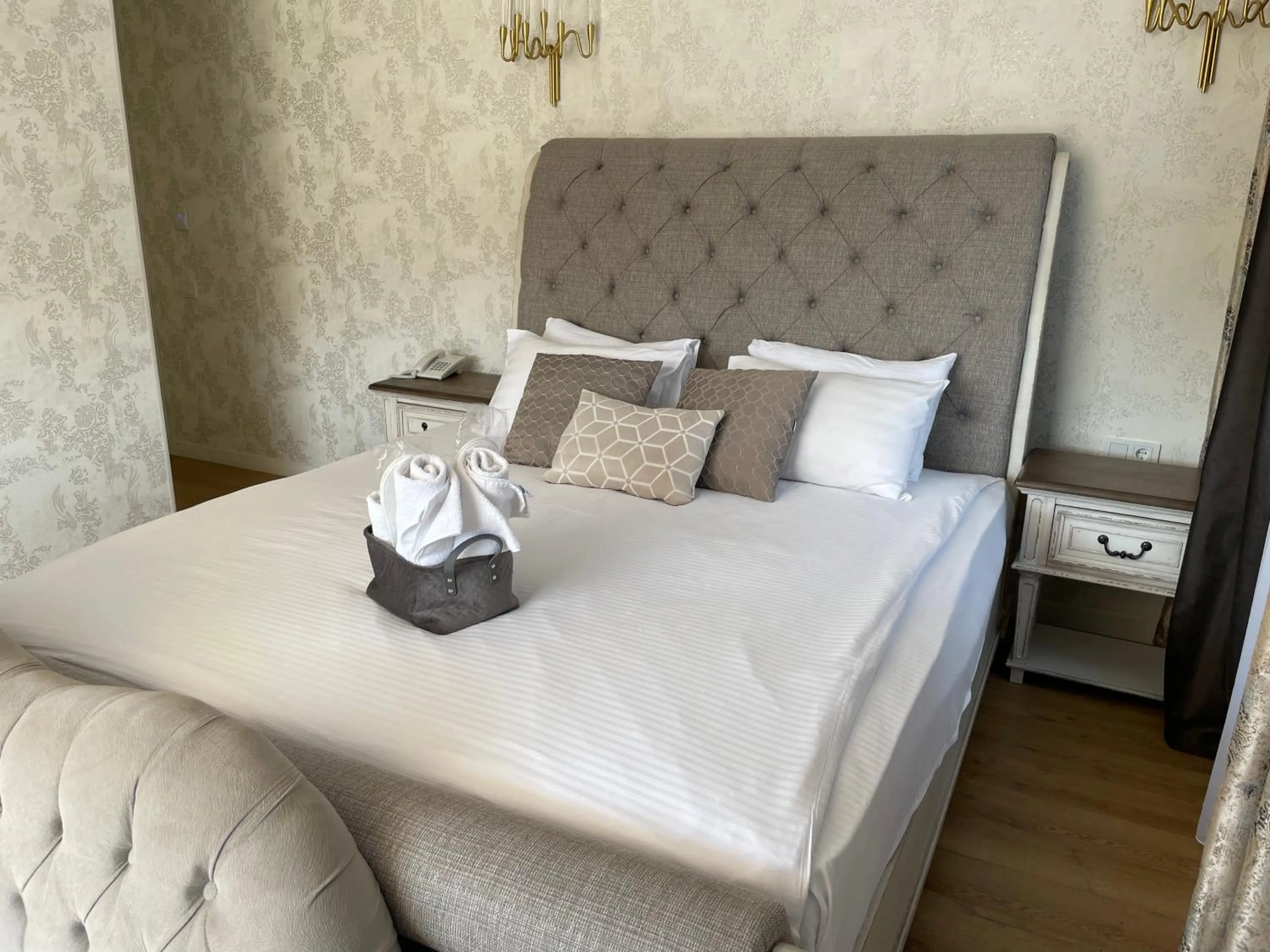 Bed in Rikhe palace boutique hotel