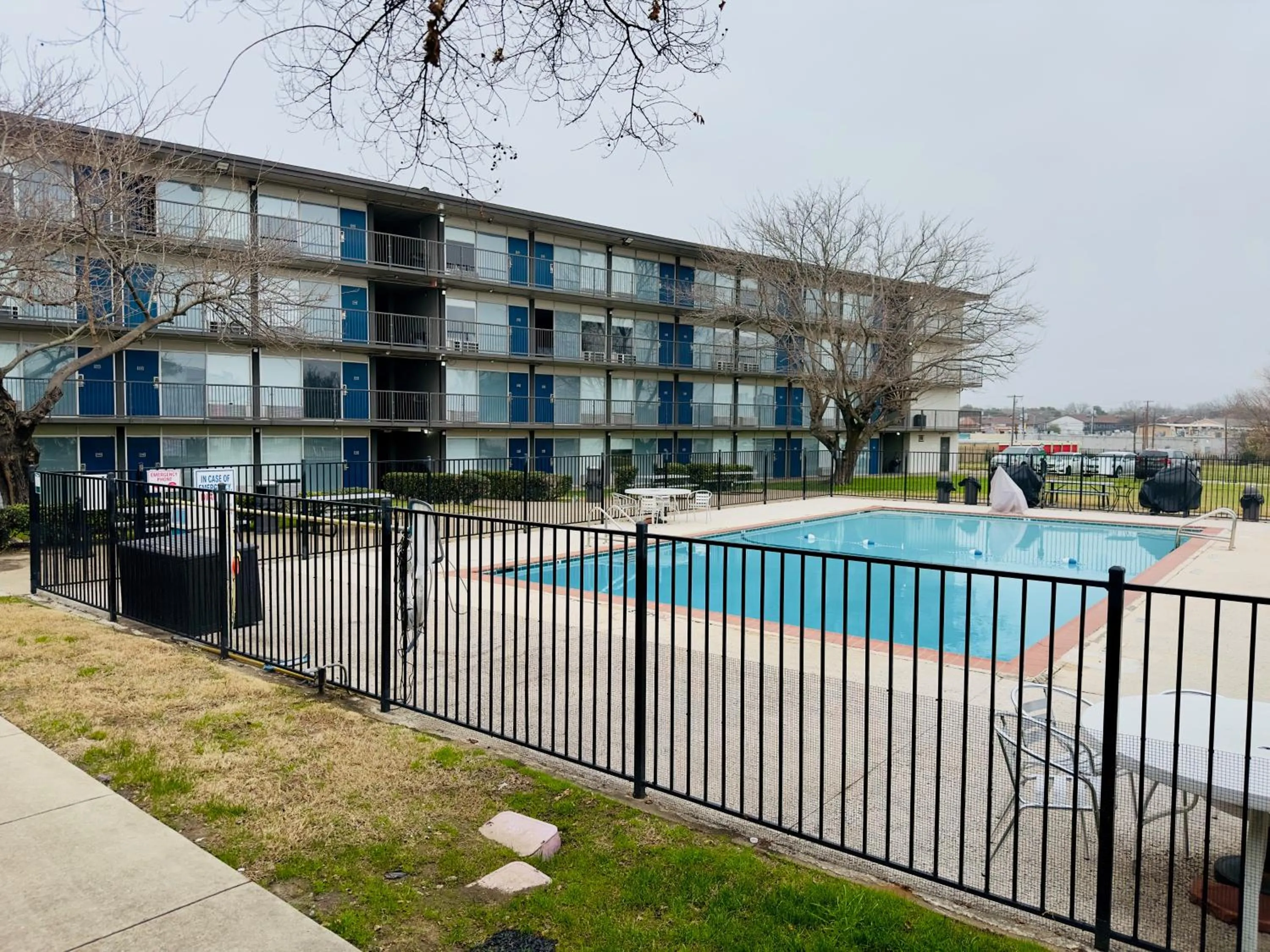 Swimming pool in Motel 6 Mesquite, TX Town East
