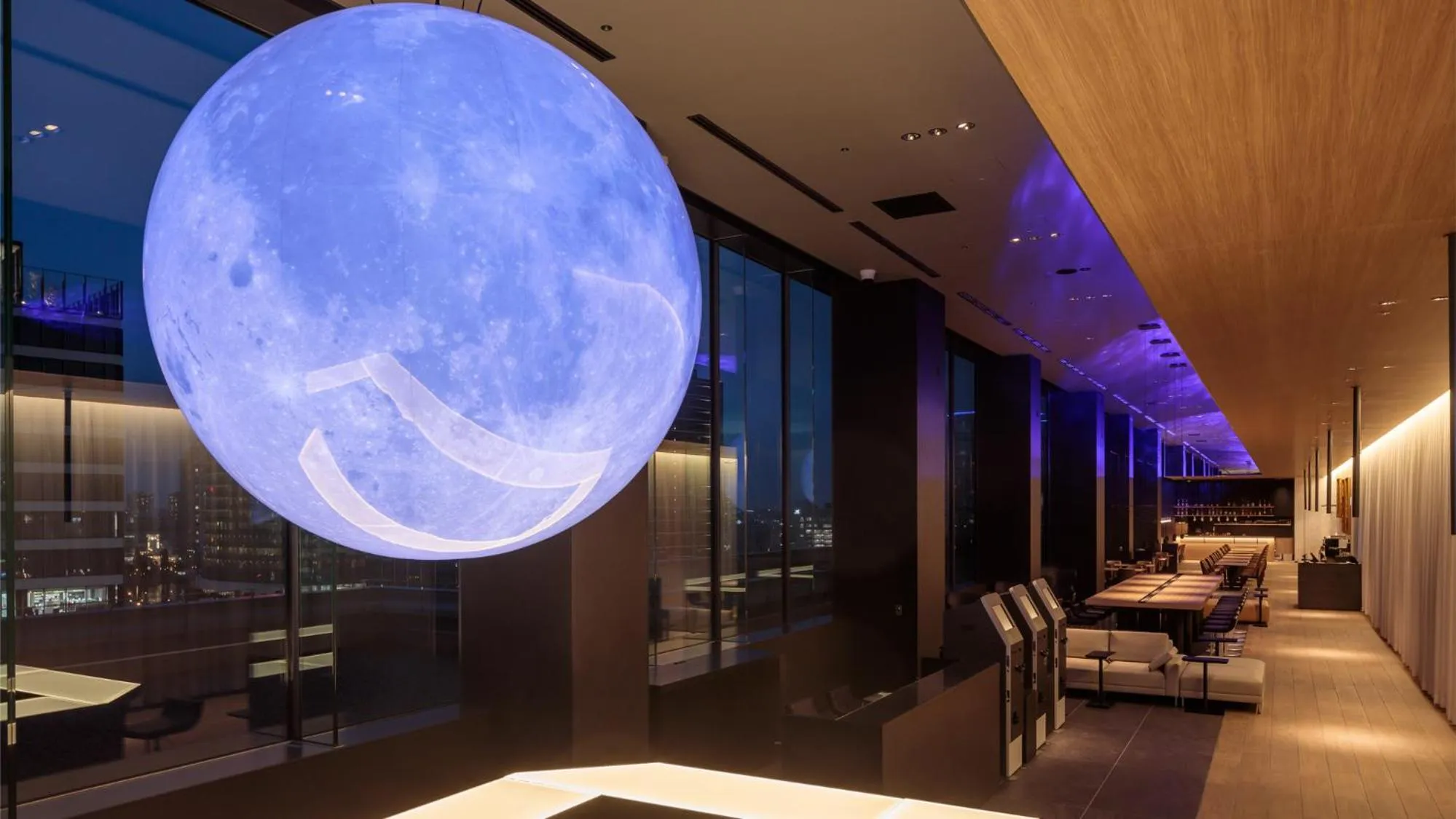 Lobby or reception in Yokohama Tokyu REI Hotel