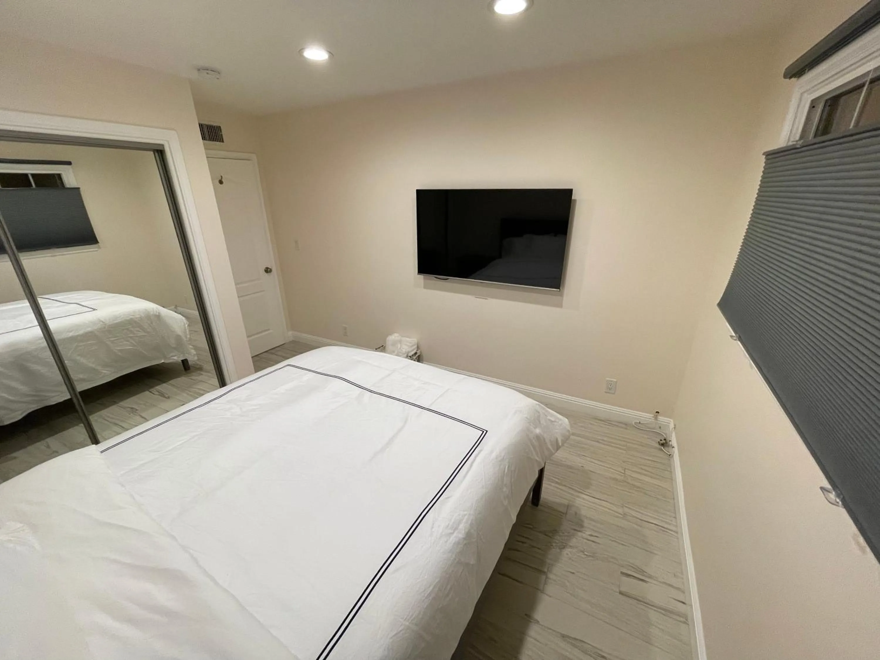 Bed in Cheerful, Beautifully Remodeled, Modern, Comfortable Home