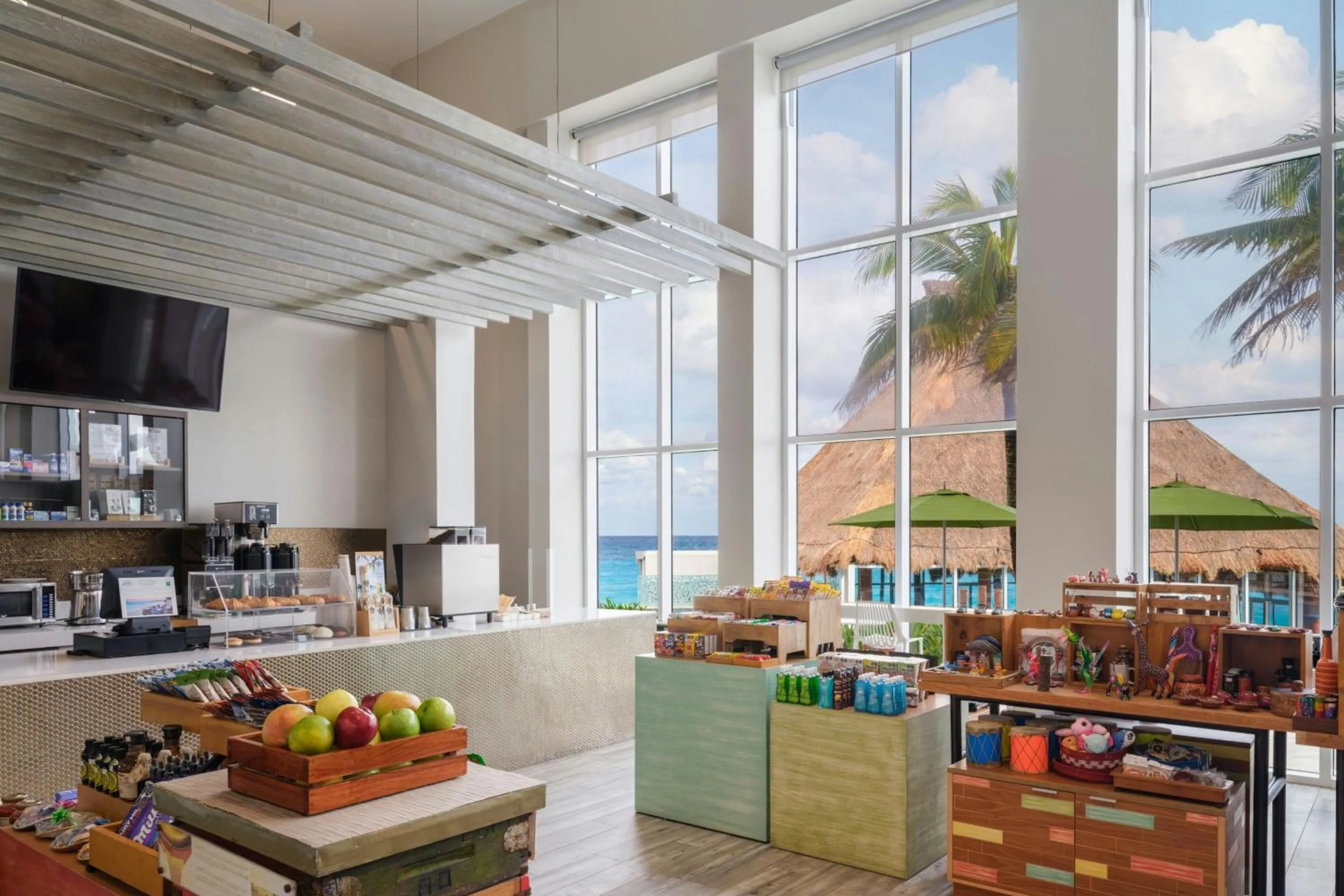 Food and drinks in The Westin Resort & Spa Cancun