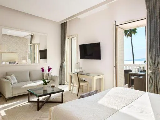 Bed in Hotel Cap Estel