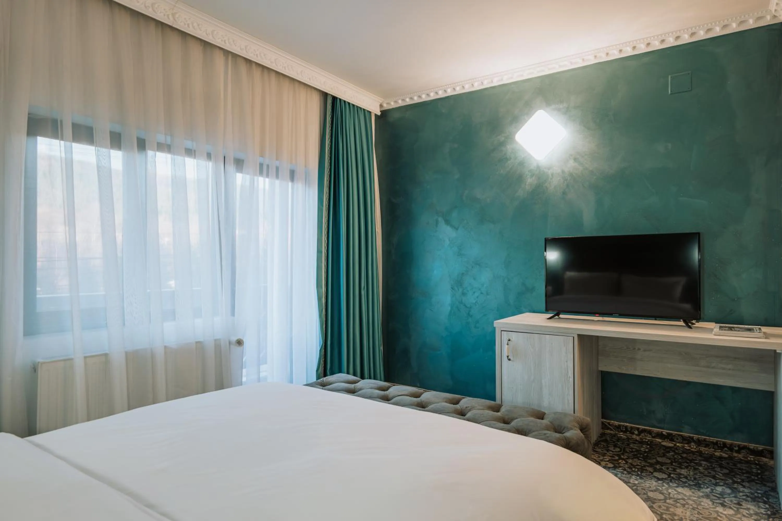 Bedroom, Bed in Suru Hotel & Restaurant