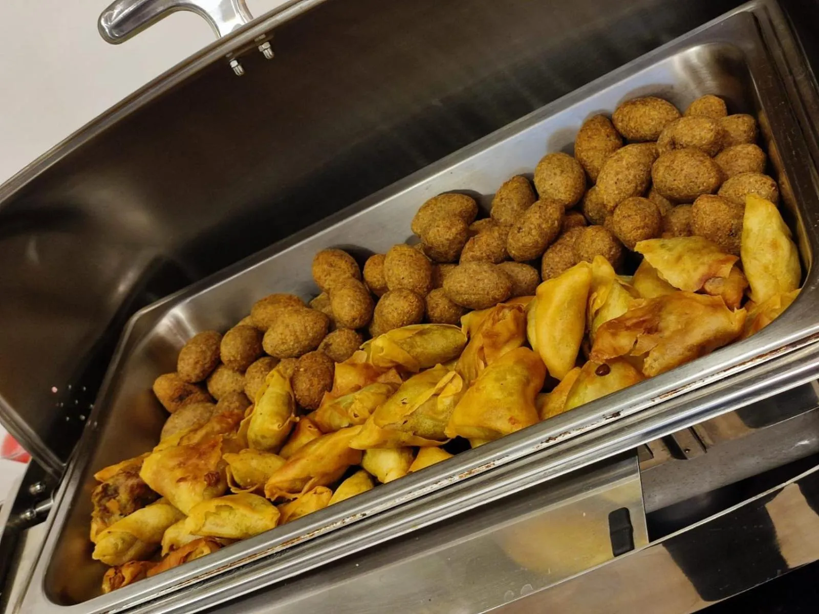 Restaurant/places to eat in Petra Canyon Hotel