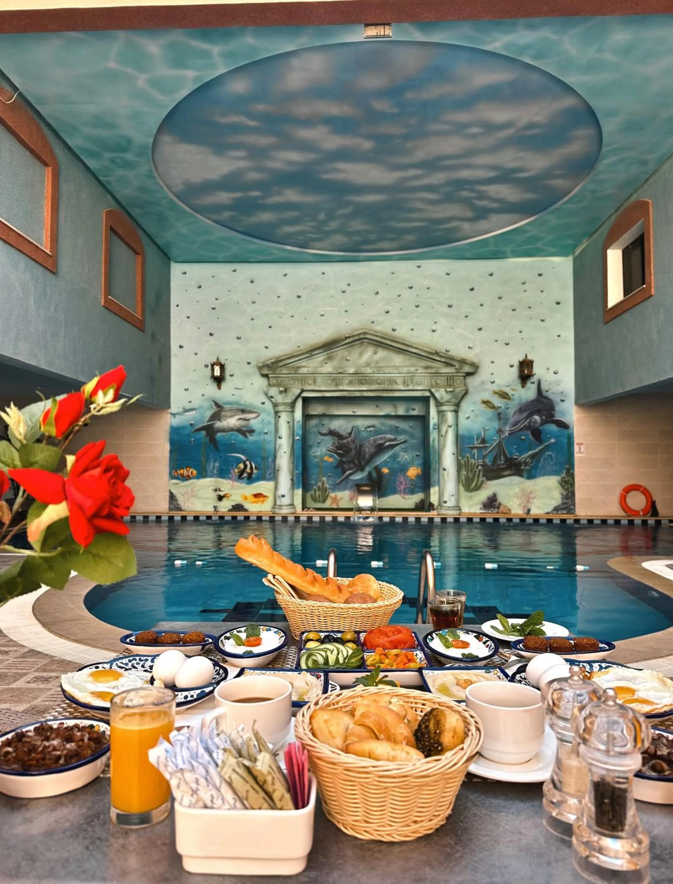 Restaurant/places to eat in Petra Canyon Hotel