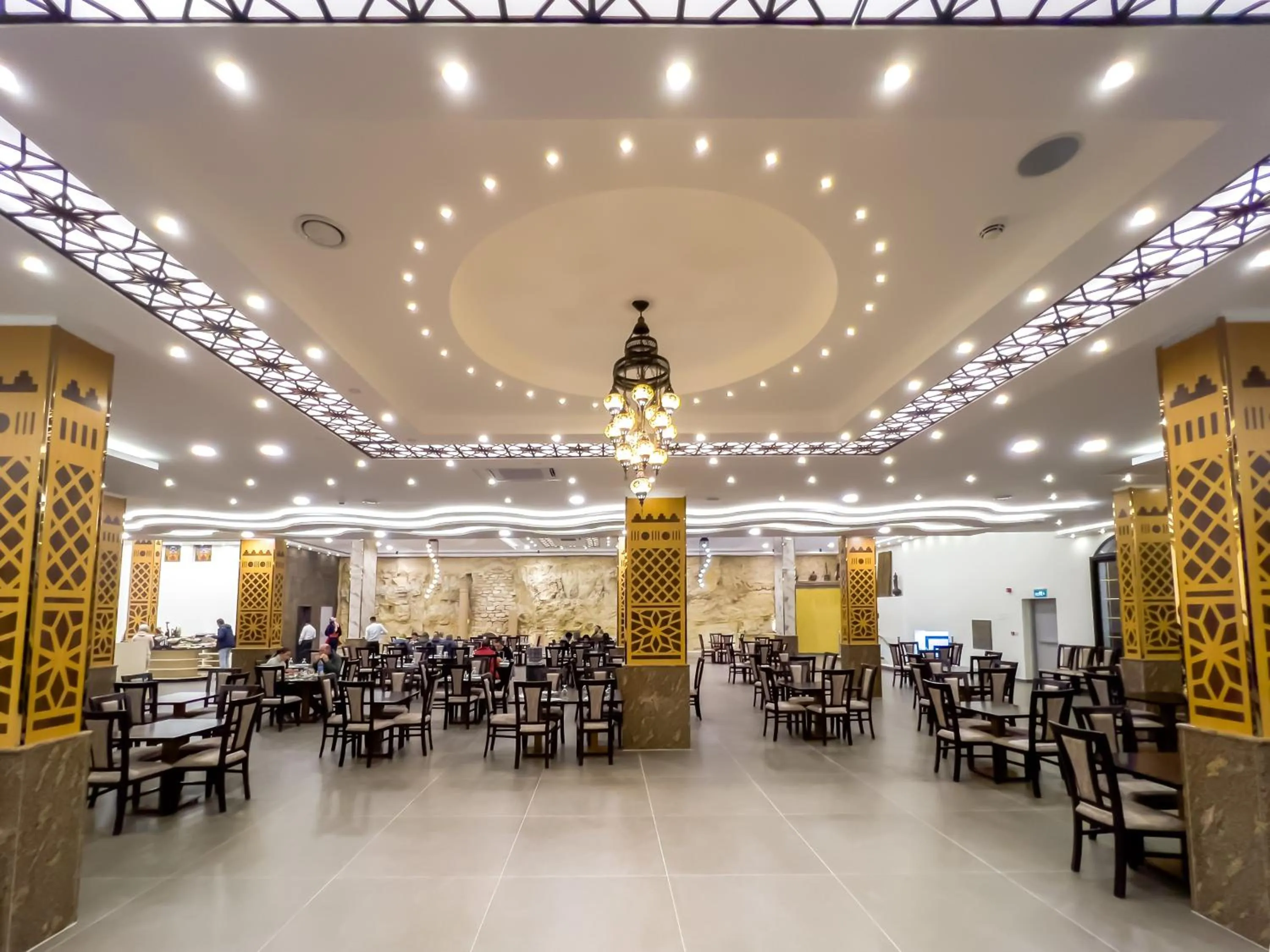 Restaurant/places to eat in Petra Canyon Hotel