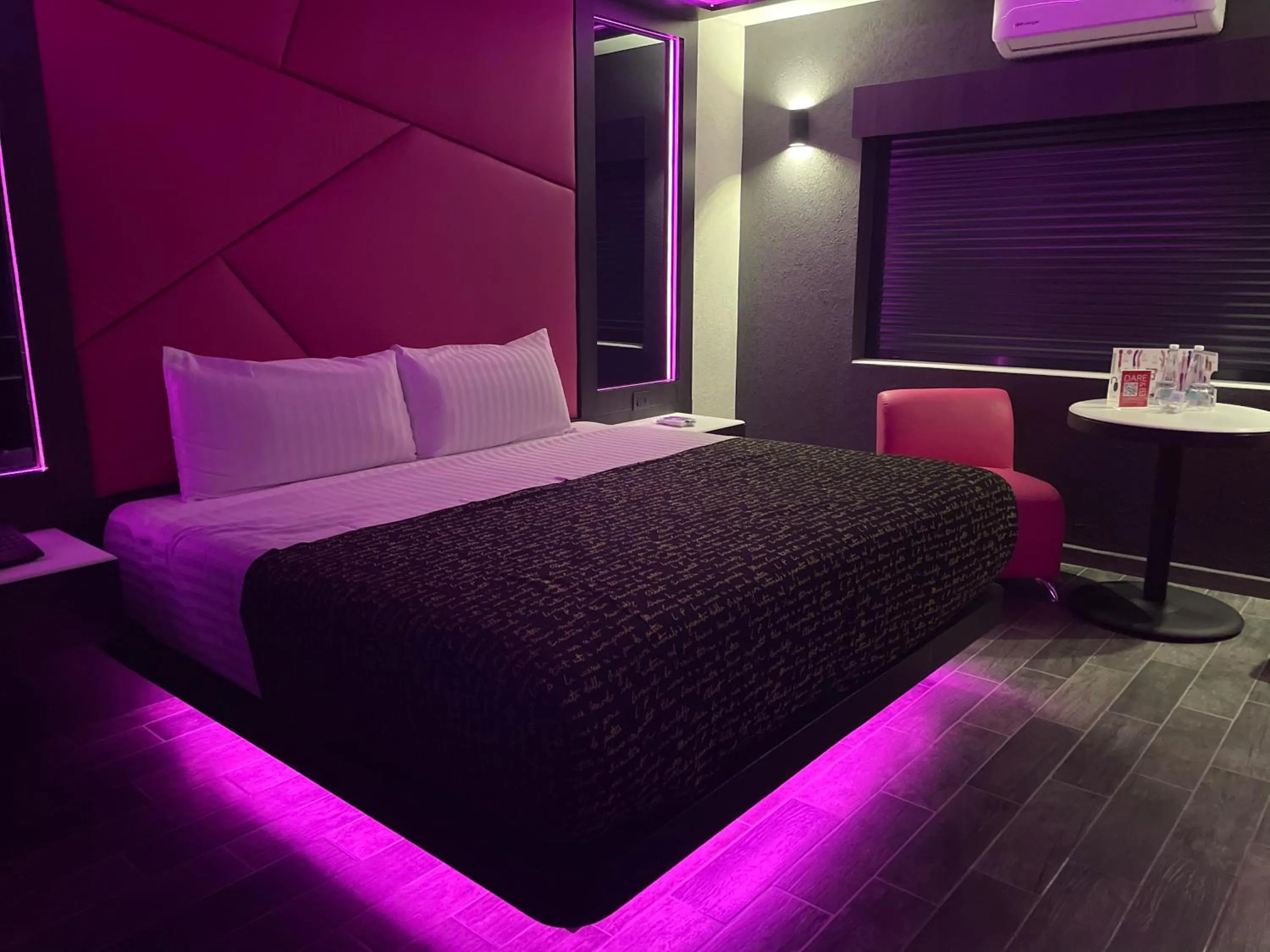 Bed in Hotel Passion Secrets Villas & Suites