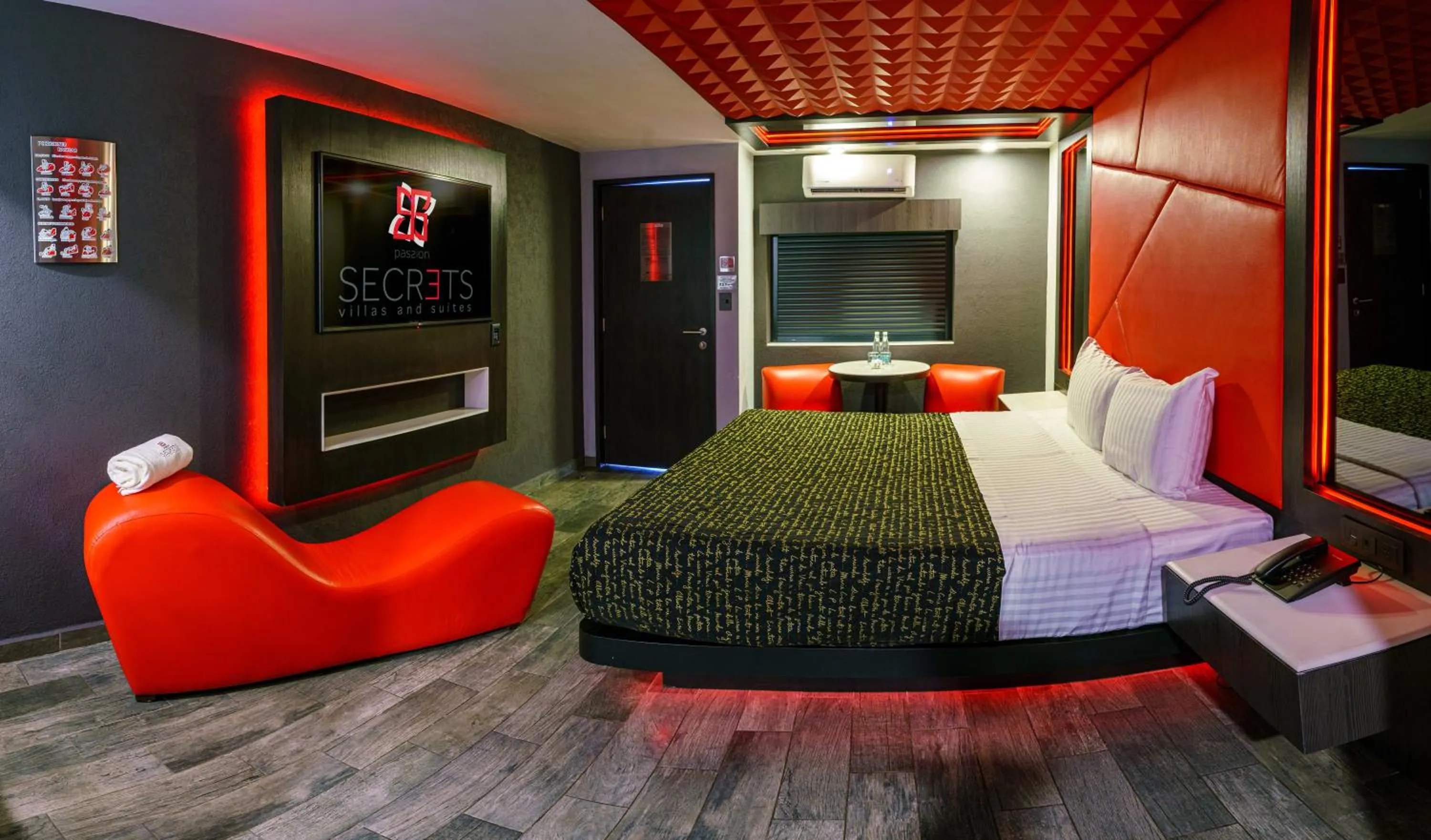 Photo of the whole room, Bed in Hotel Passion Secrets Villas & Suites