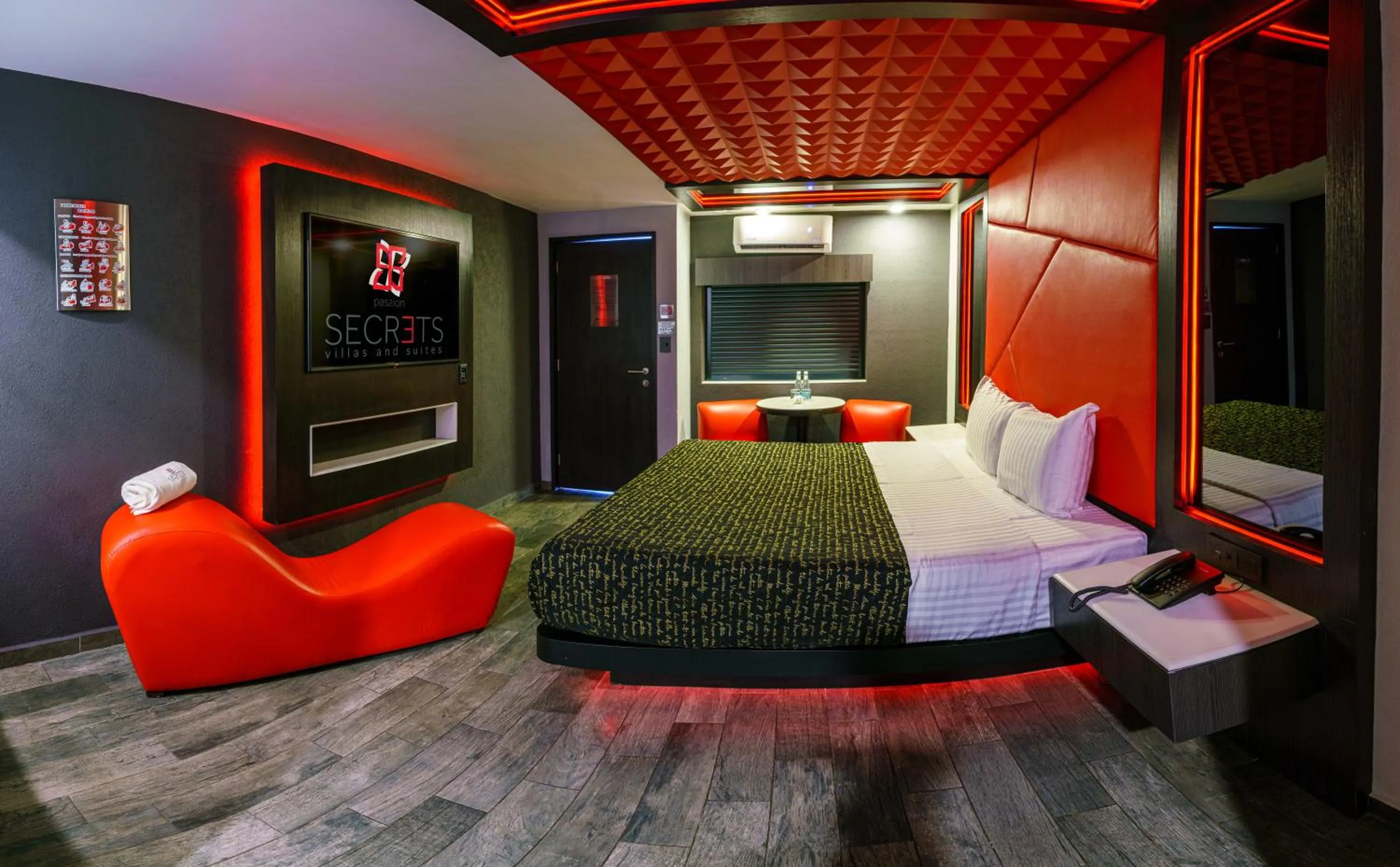 Photo of the whole room, Bed in Hotel Passion Secrets Villas & Suites