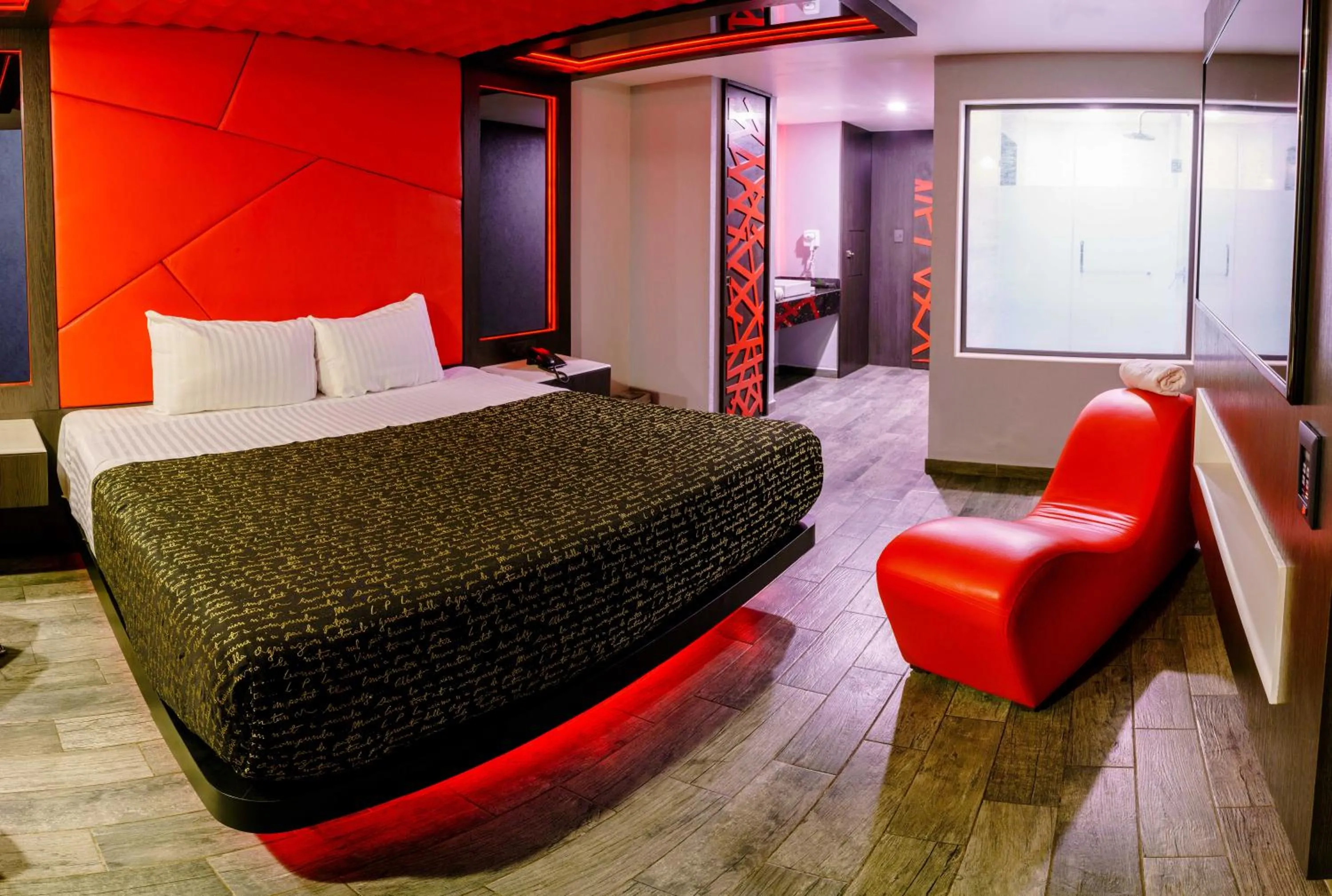 Photo of the whole room, Bed in Hotel Passion Secrets Villas & Suites