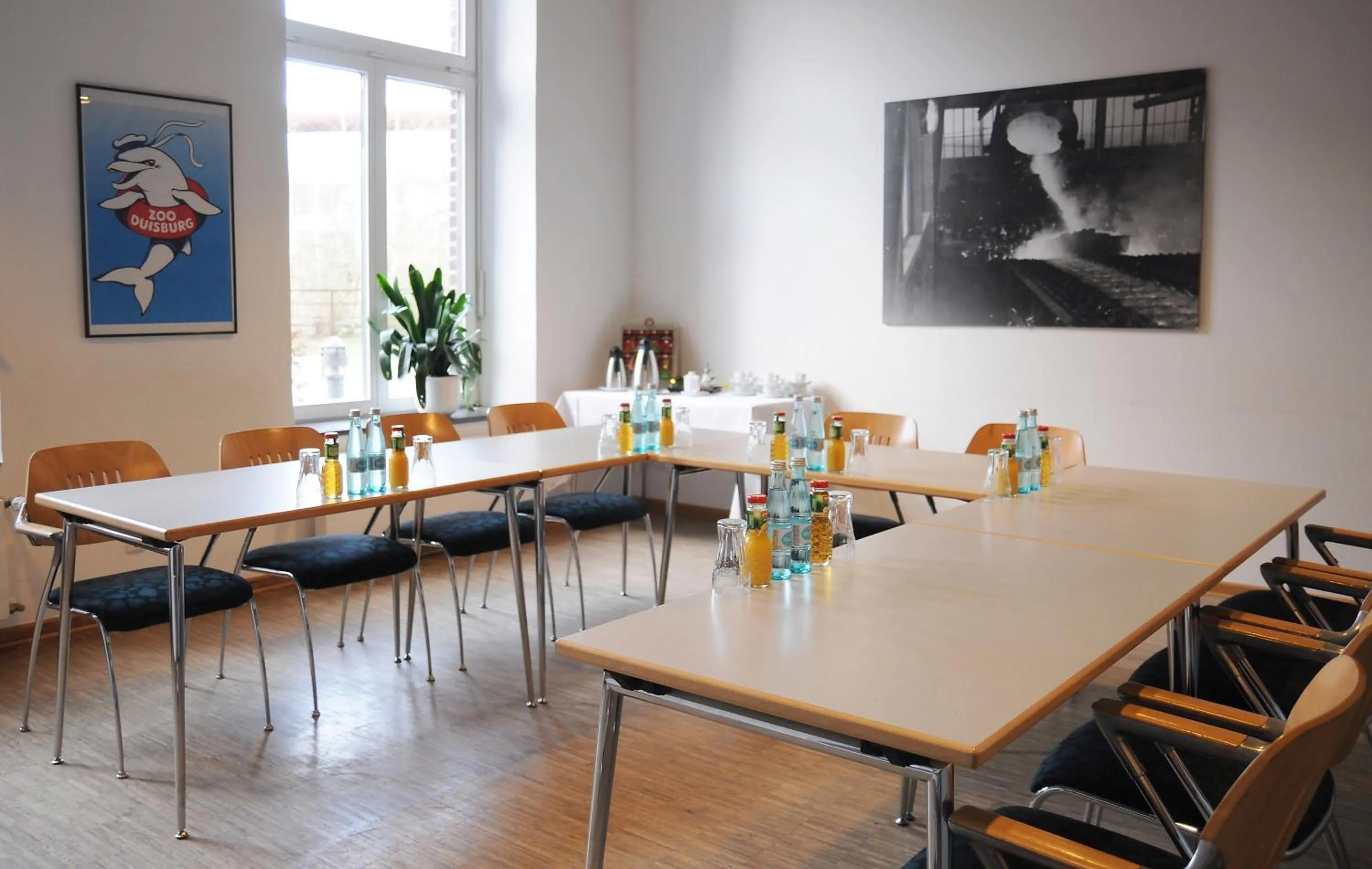 Meeting/conference room in Jugendherberge Duisburg Landschaftspark