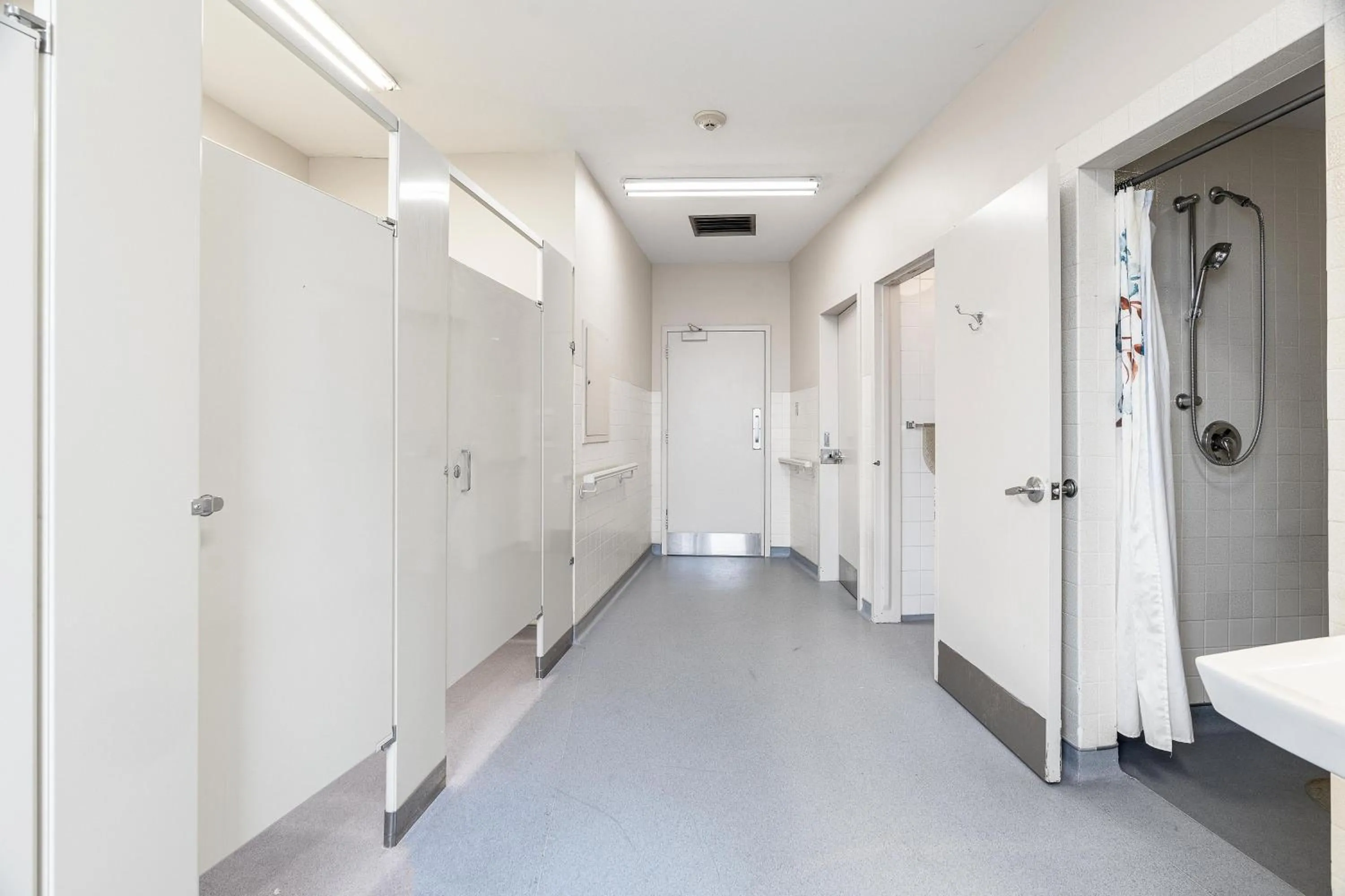 Shower in Guest House on the Mount