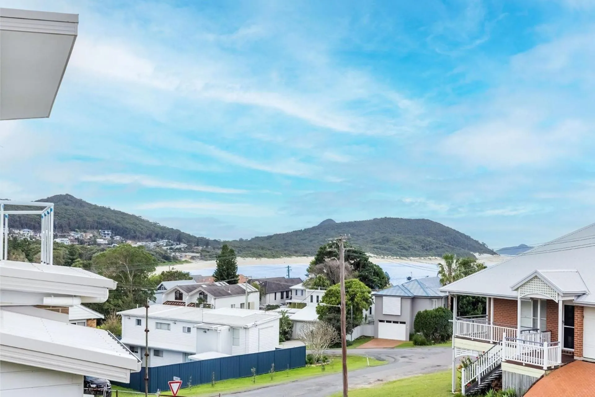 Golden Sands 2 Short Street, Air Con, Wifi, Beach View