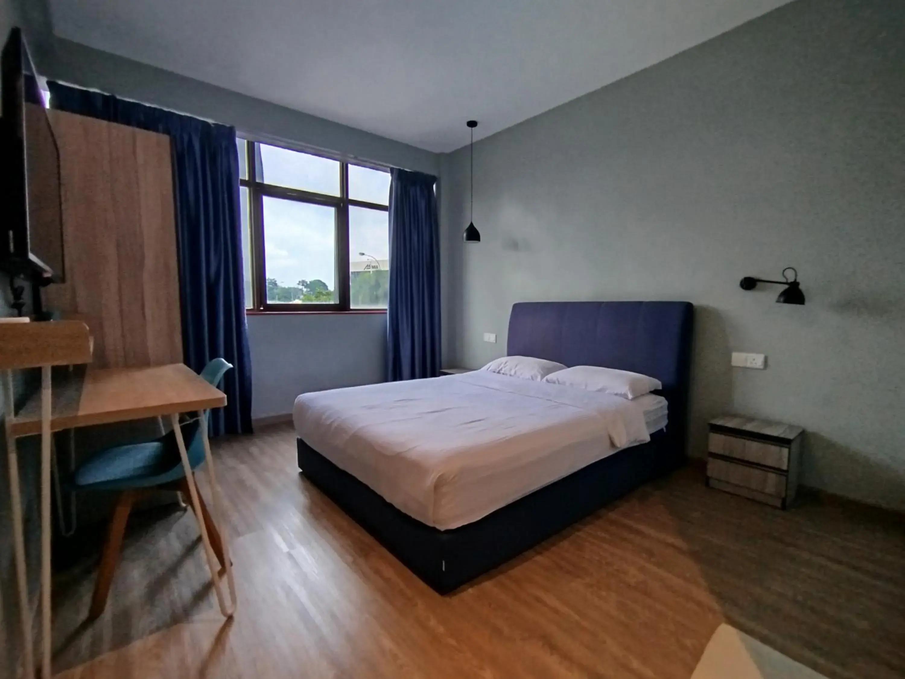 Deluxe Queen Room in Mirani Hotel Ampang near Melawati Mall Deluxe Queen Room in Mirani Hotel Ampang near Melawati Mall