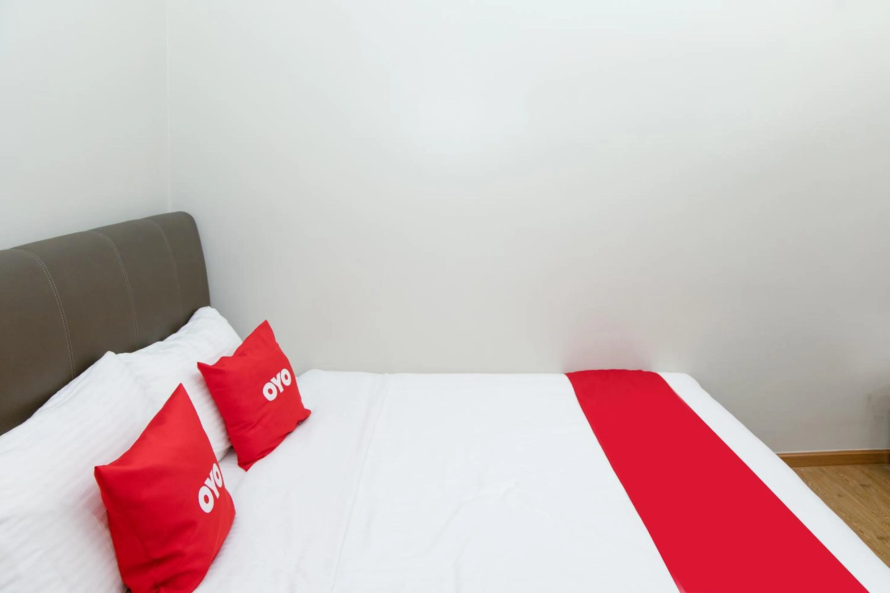 Bedroom, Bed in Capital O 90406 Mirani Hotel