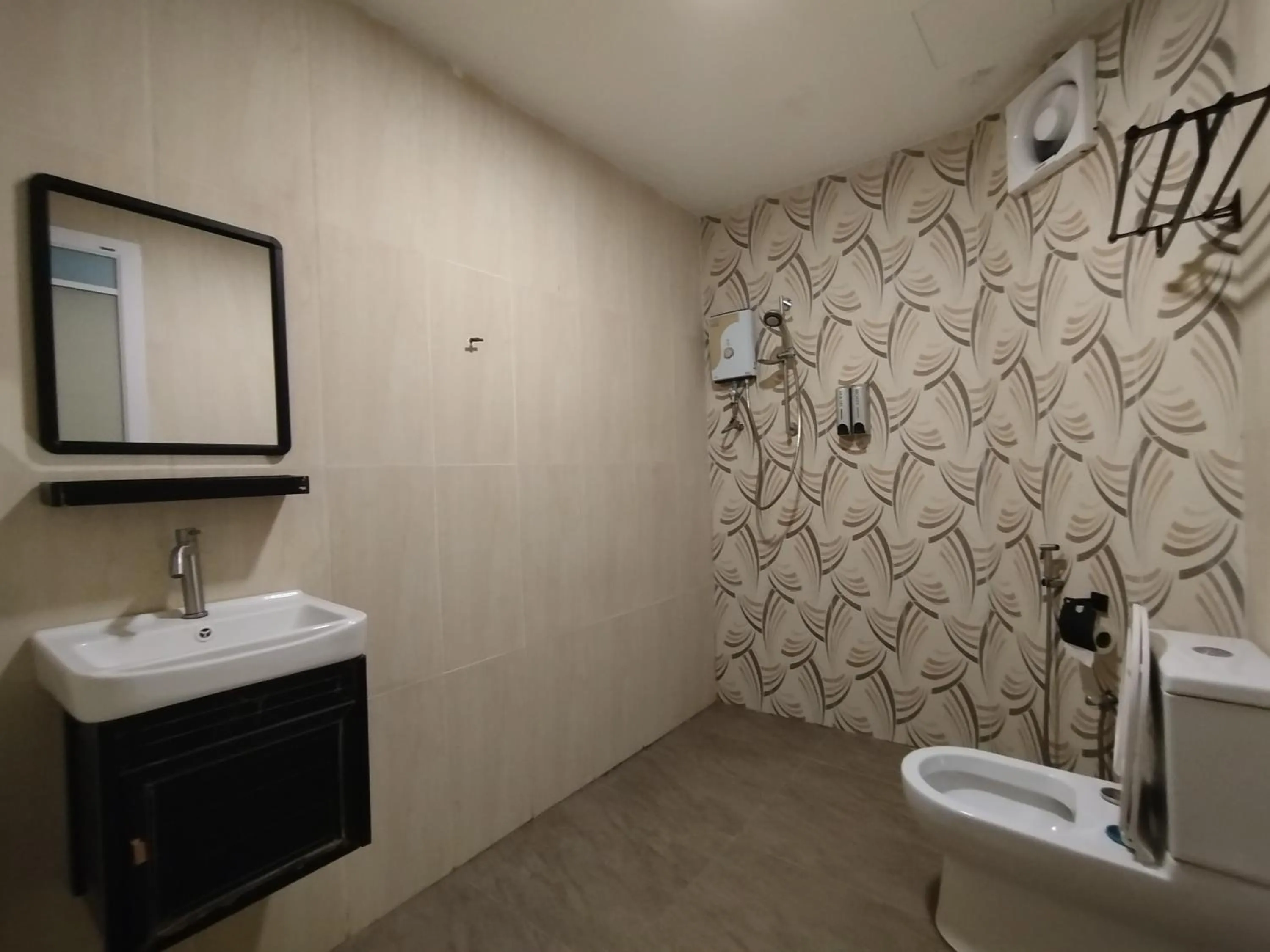 Shower in Mirani Hotel Ampang near Melawati Mall