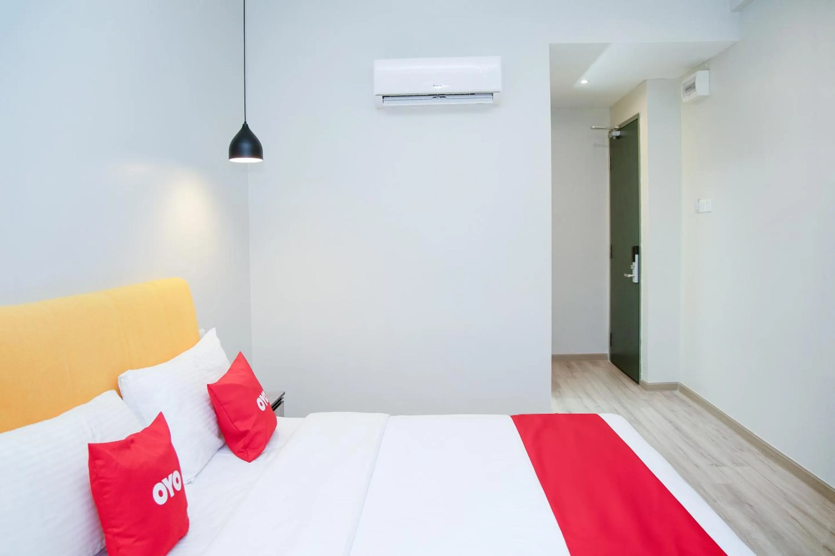 Bedroom, Bed in Capital O 90406 Mirani Hotel