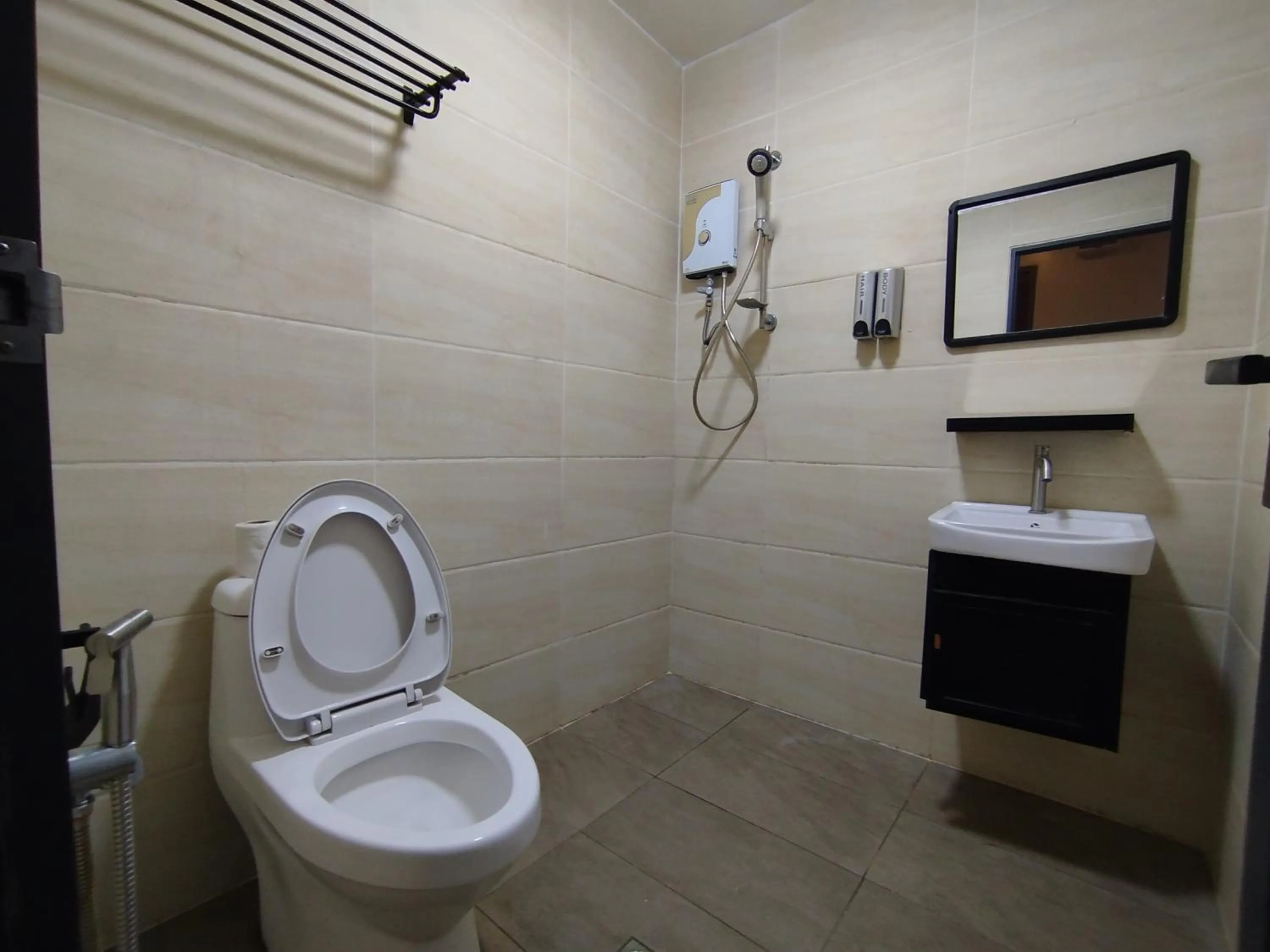 Shower in Mirani Hotel Ampang near Melawati Mall