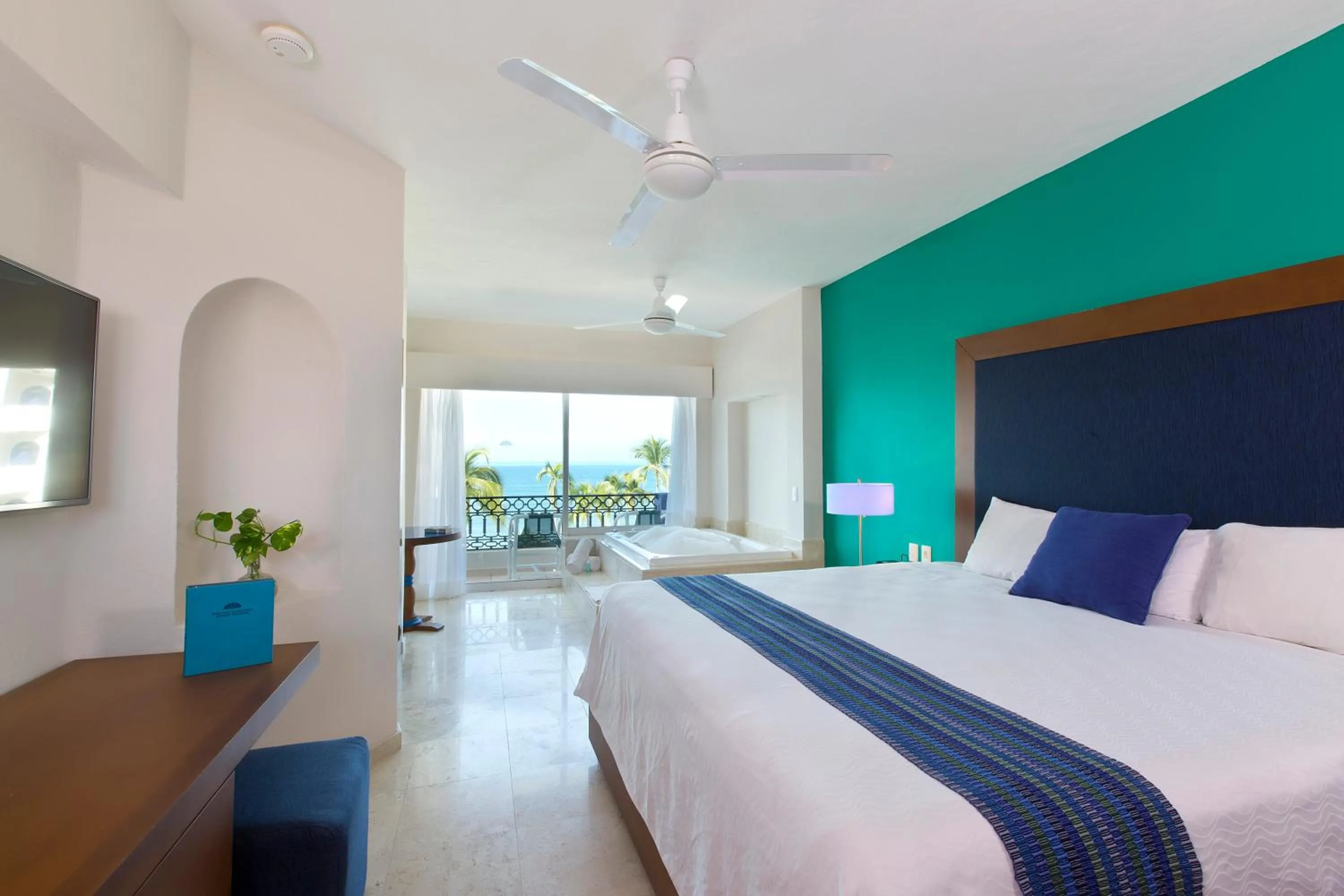 Other, Bed in Crown Paradise Golden All Inclusive Resort - Adults Only