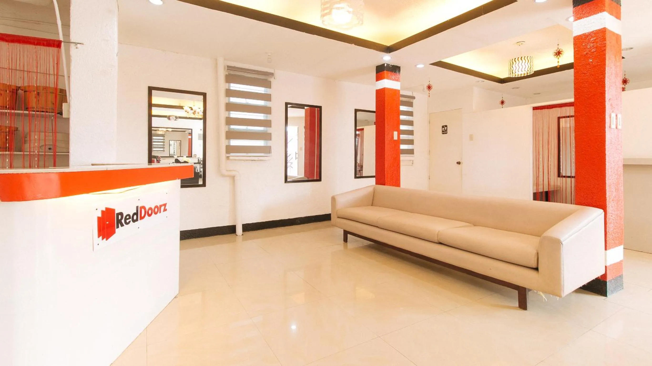 Lobby or reception in RedDoorz @ Shukran Rentals OPC Pampanga