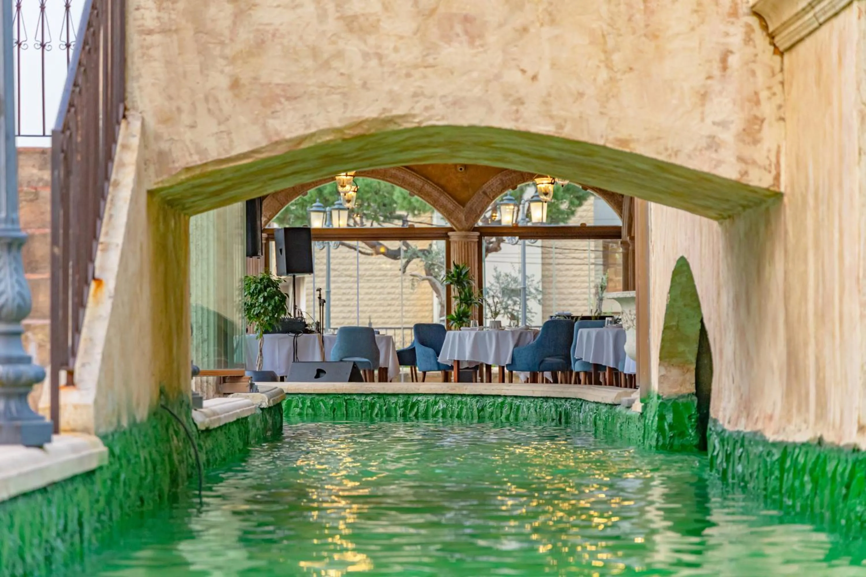 Restaurant/places to eat in Al Habtoor Grand Beirut