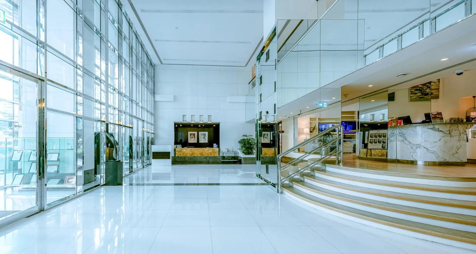 Lobby or reception in TIME Oak Hotel & Suites