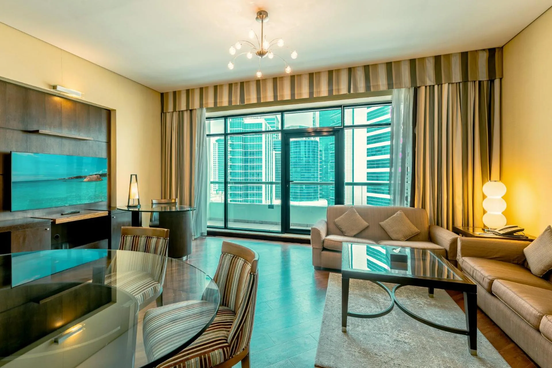 Living room in TIME Oak Hotel & Suites