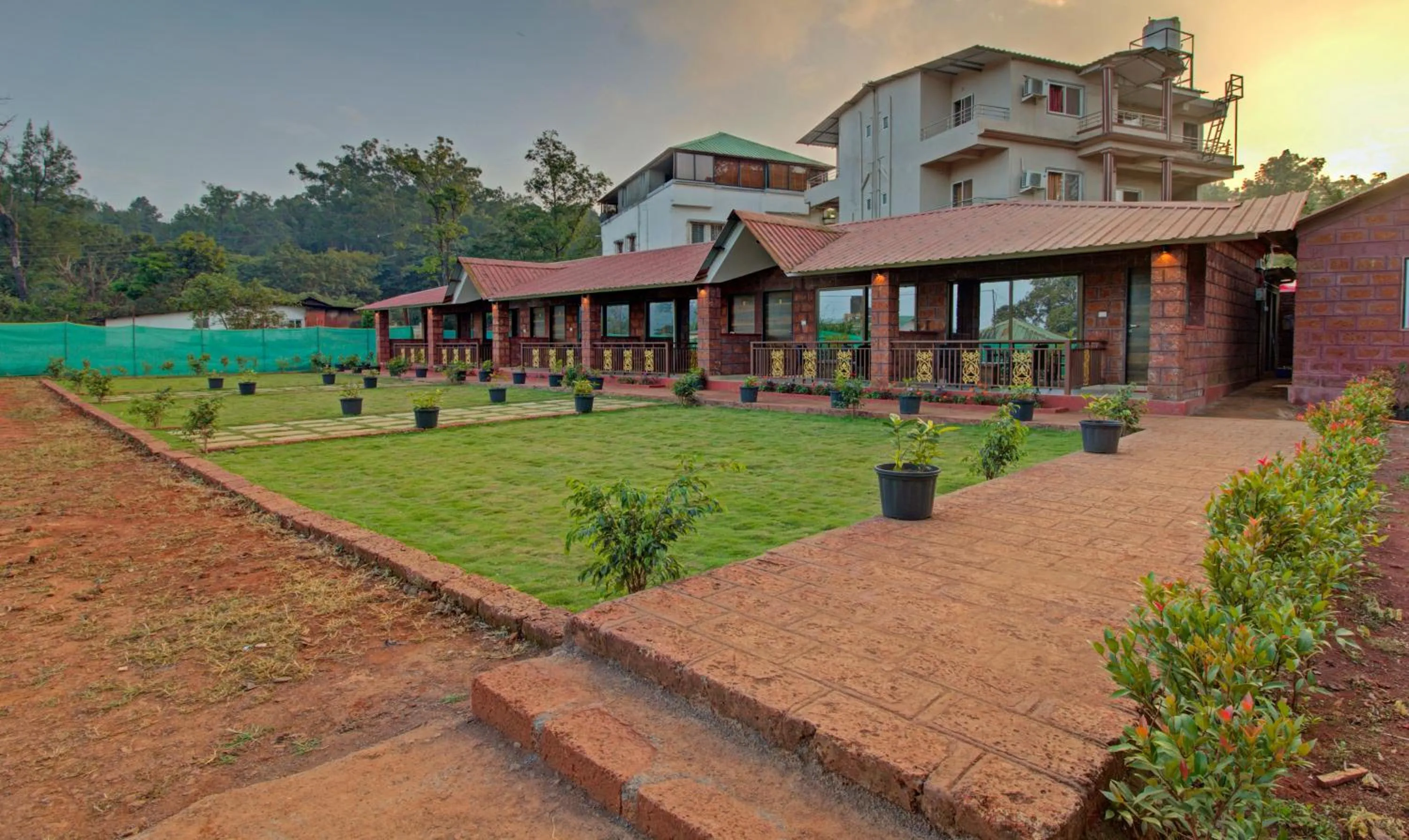 Property building in Treebo Nakshatra Cottages Mahabaleshwar