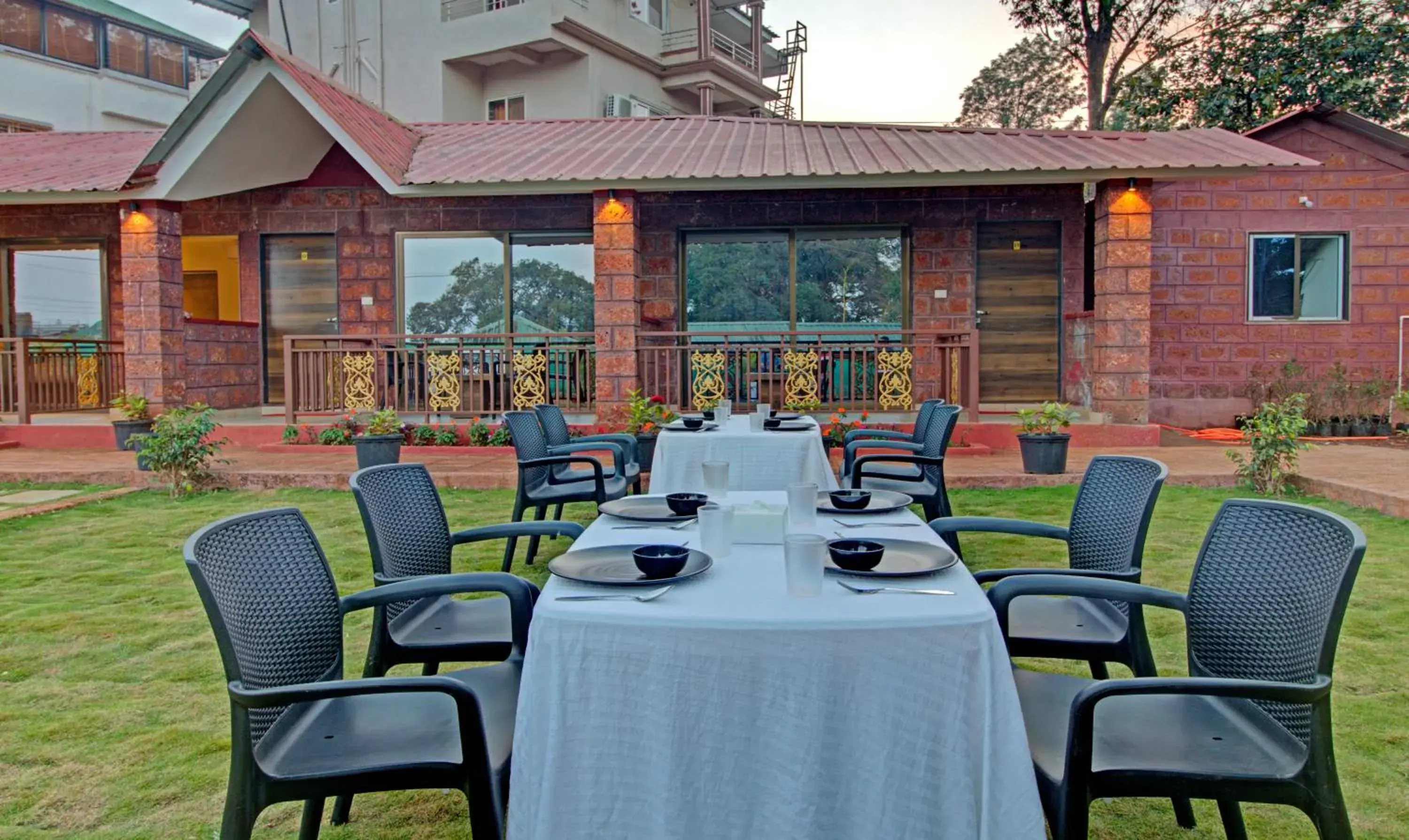 Restaurant/places to eat in Treebo Nakshatra Cottages Mahabaleshwar Restaurant/places to eat in Treebo Nakshatra Cottages Mahabaleshwar