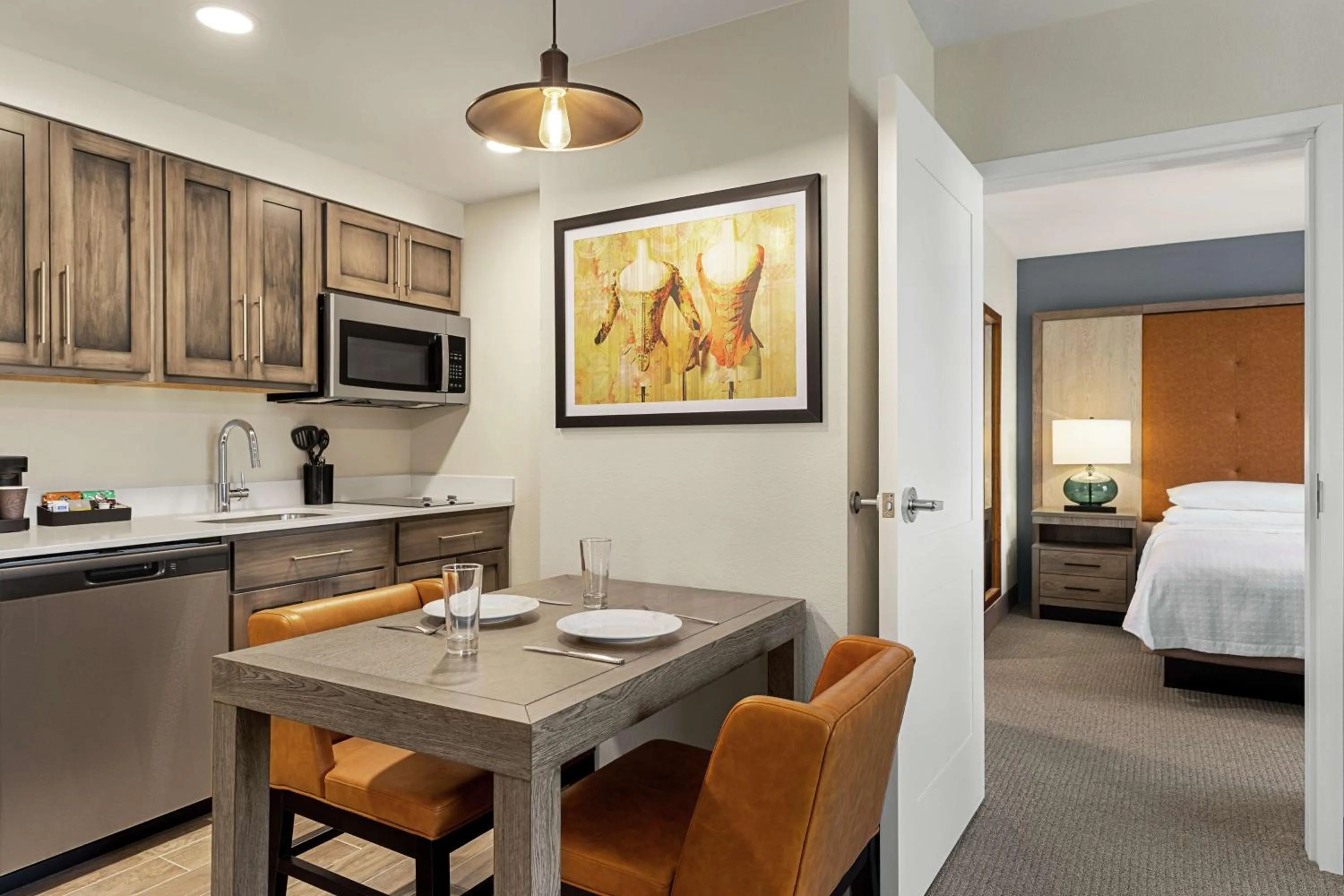 Kitchen or kitchenette, Bed in Homewood Suites By Hilton Carlisle