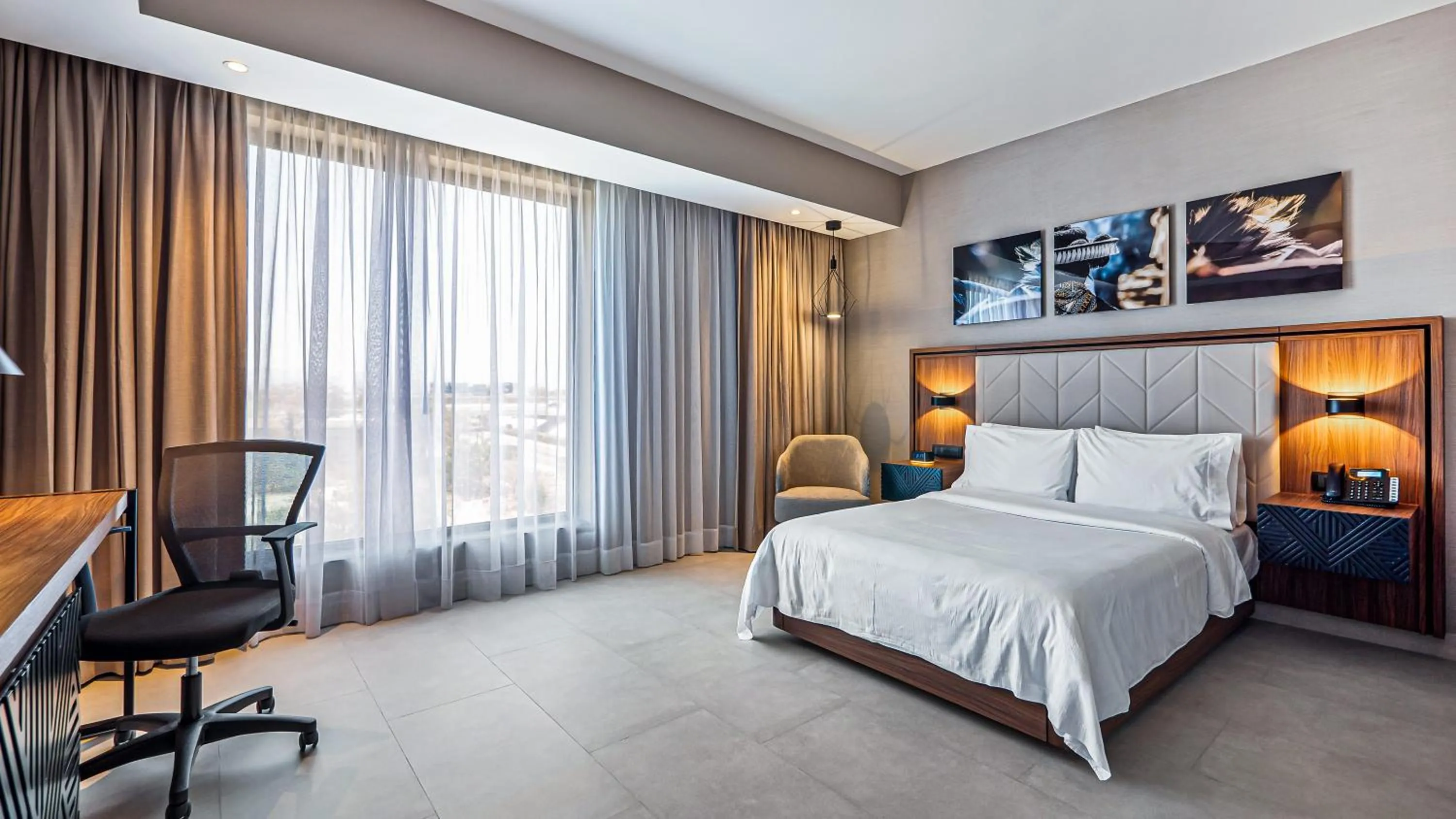 Photo of the whole room, Bed in Hampton Inn By Hilton Nuevo Vallarta