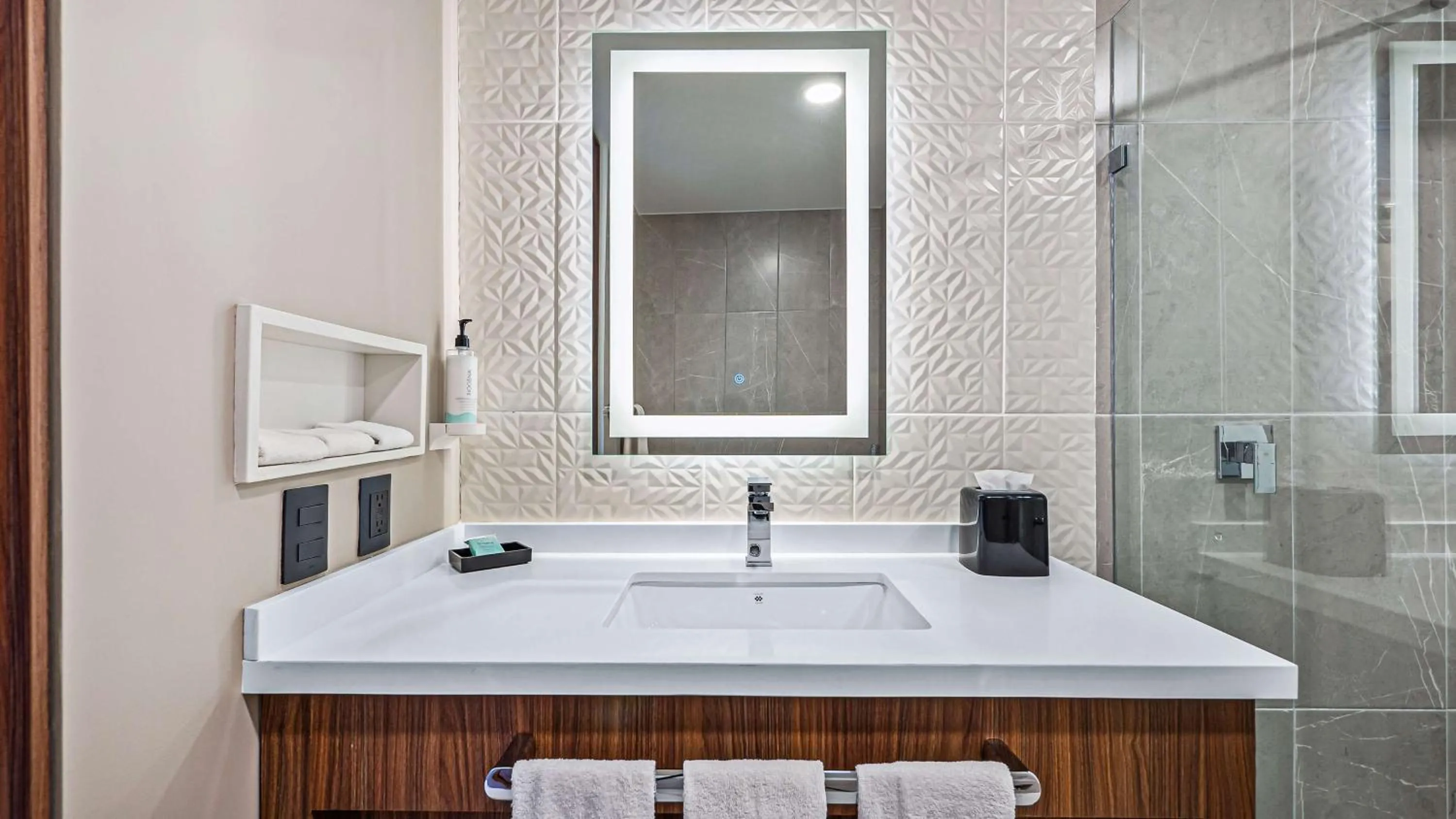 Bathroom in Hampton Inn By Hilton Nuevo Vallarta