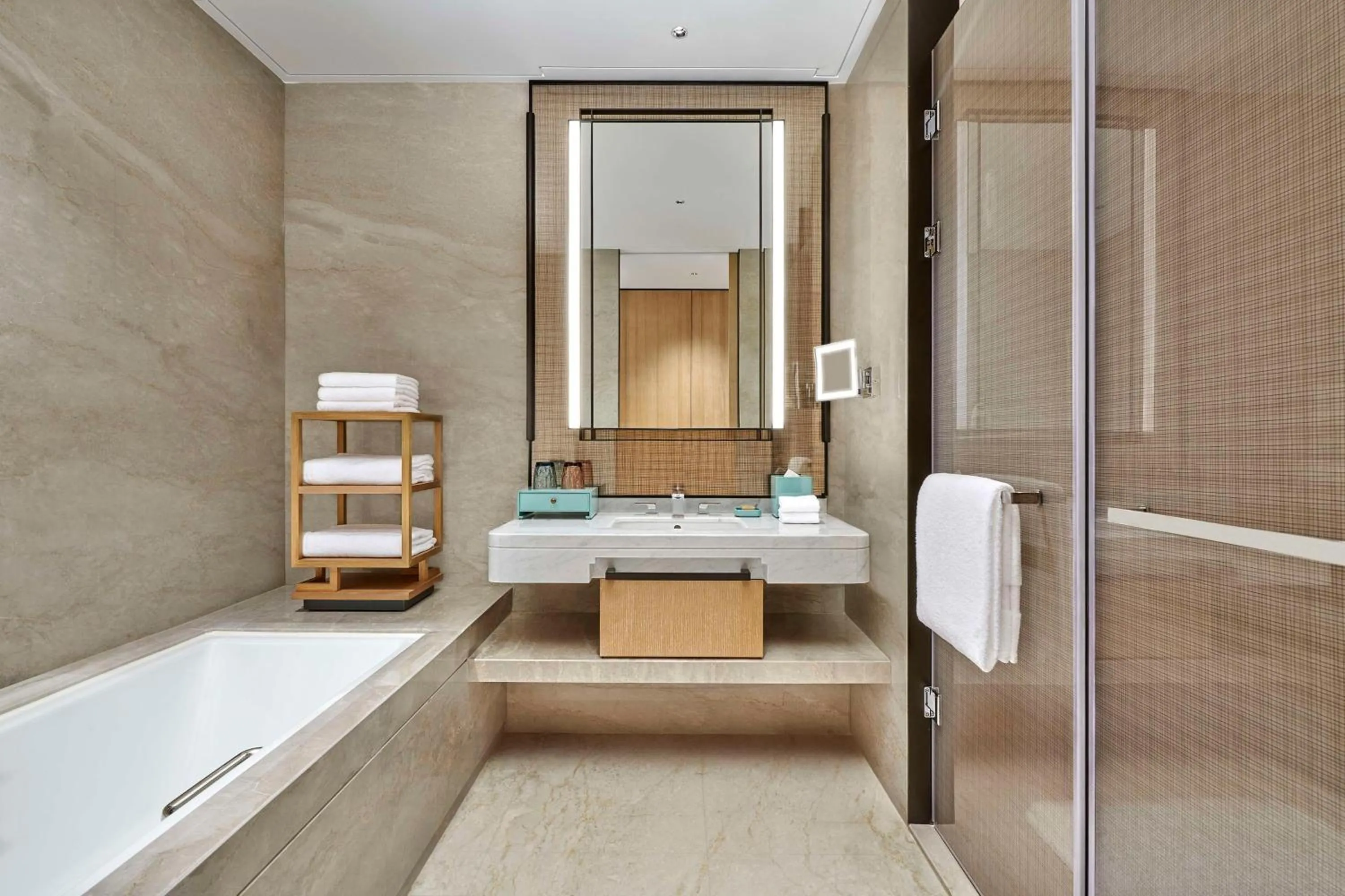 Bathroom, Bed in Hilton Suzhou Wuzhong
