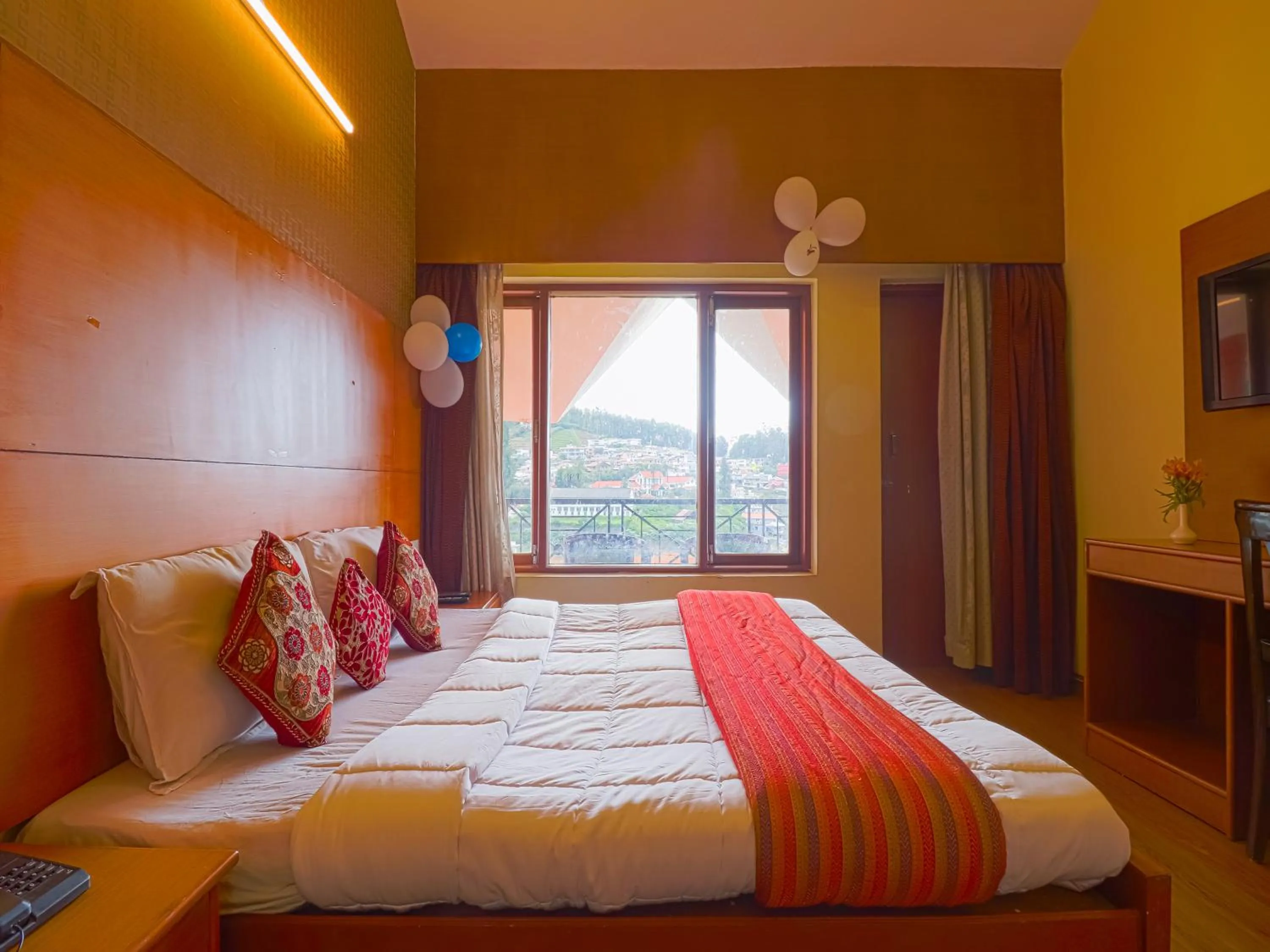 Photo of the whole room, Bed in The Byke Sunshine Grand