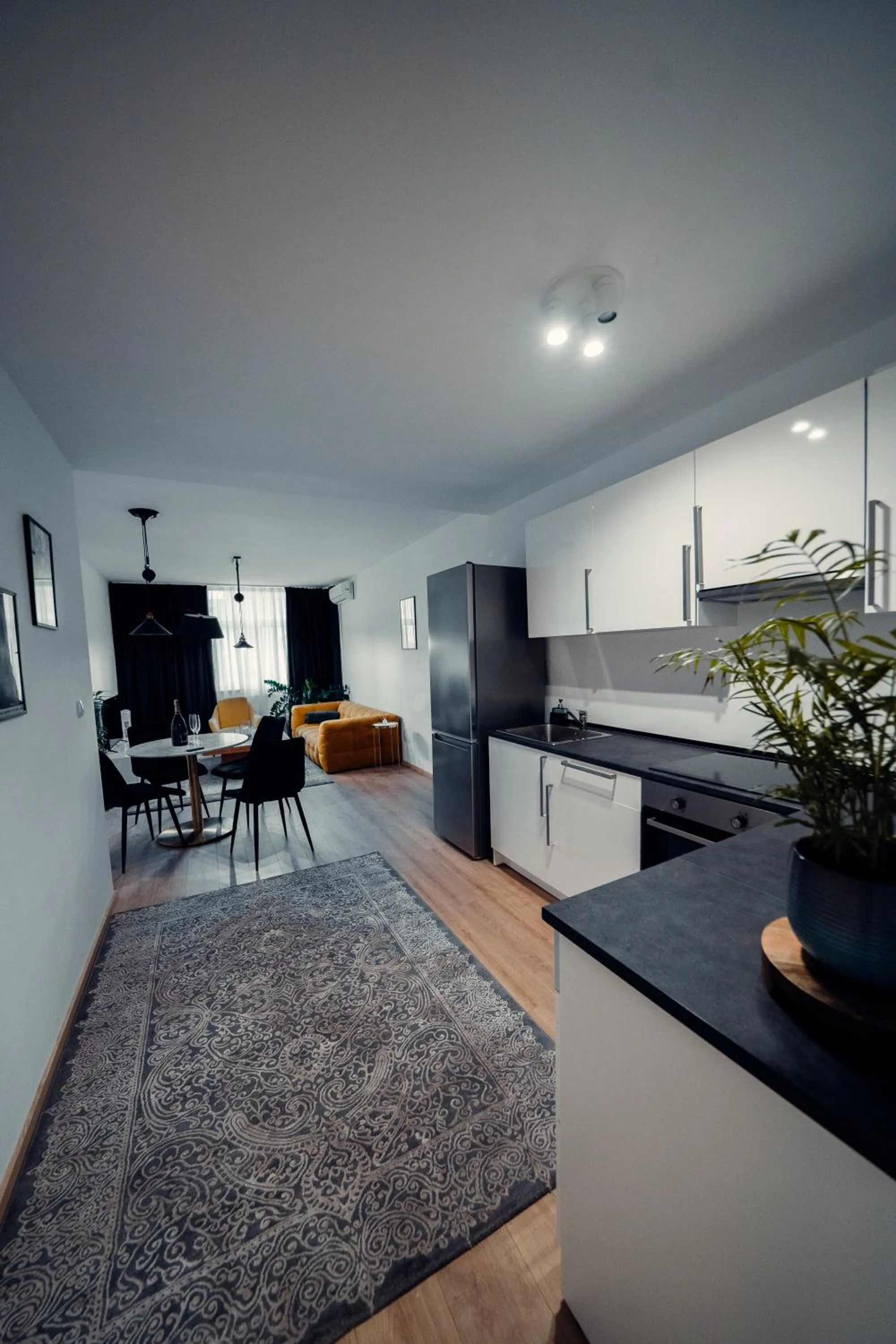 Kitchen or kitchenette in TIFFANY Apartment Hotel