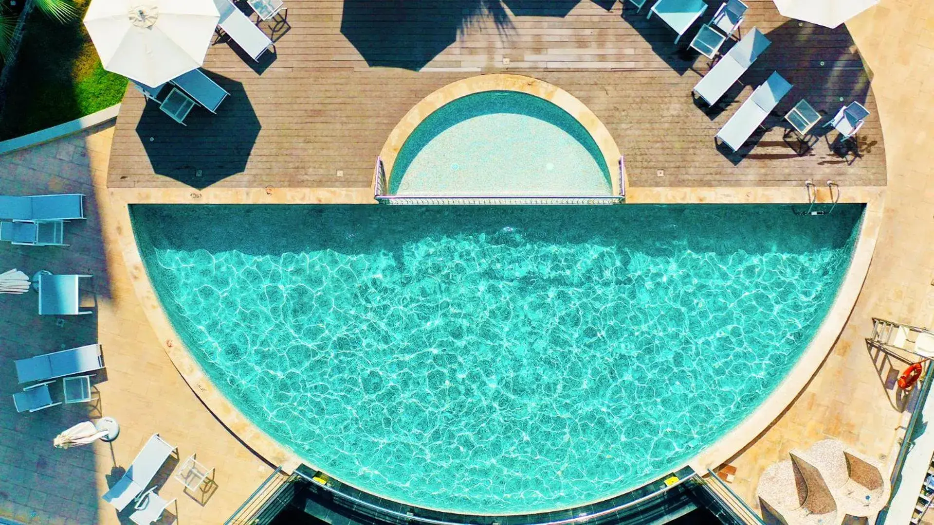 Signature Hotel Apartments and Spa Signature Hotel Apartments and Spa