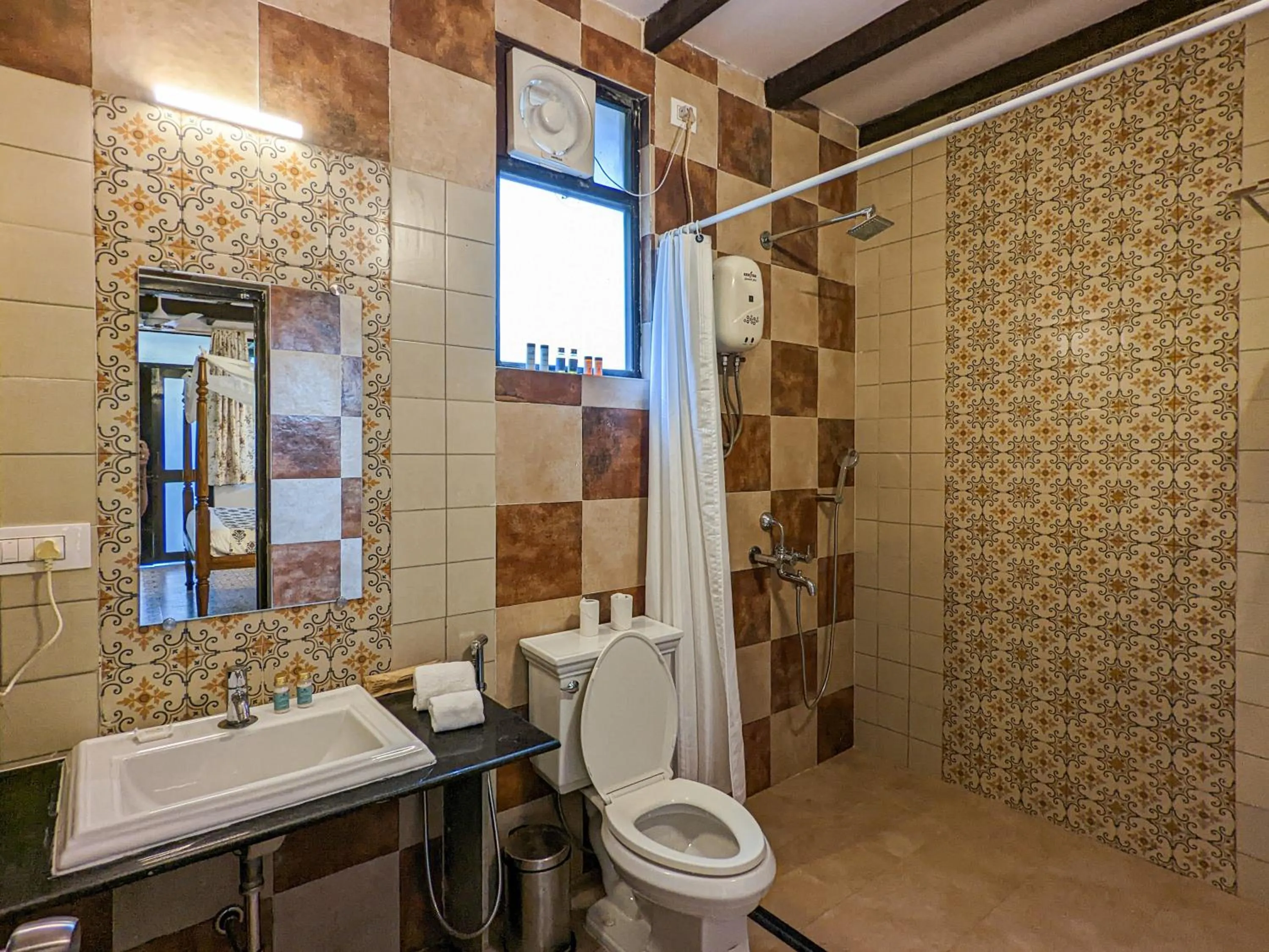 Shower in De Soul Sante Beach Resort Morjim Goa