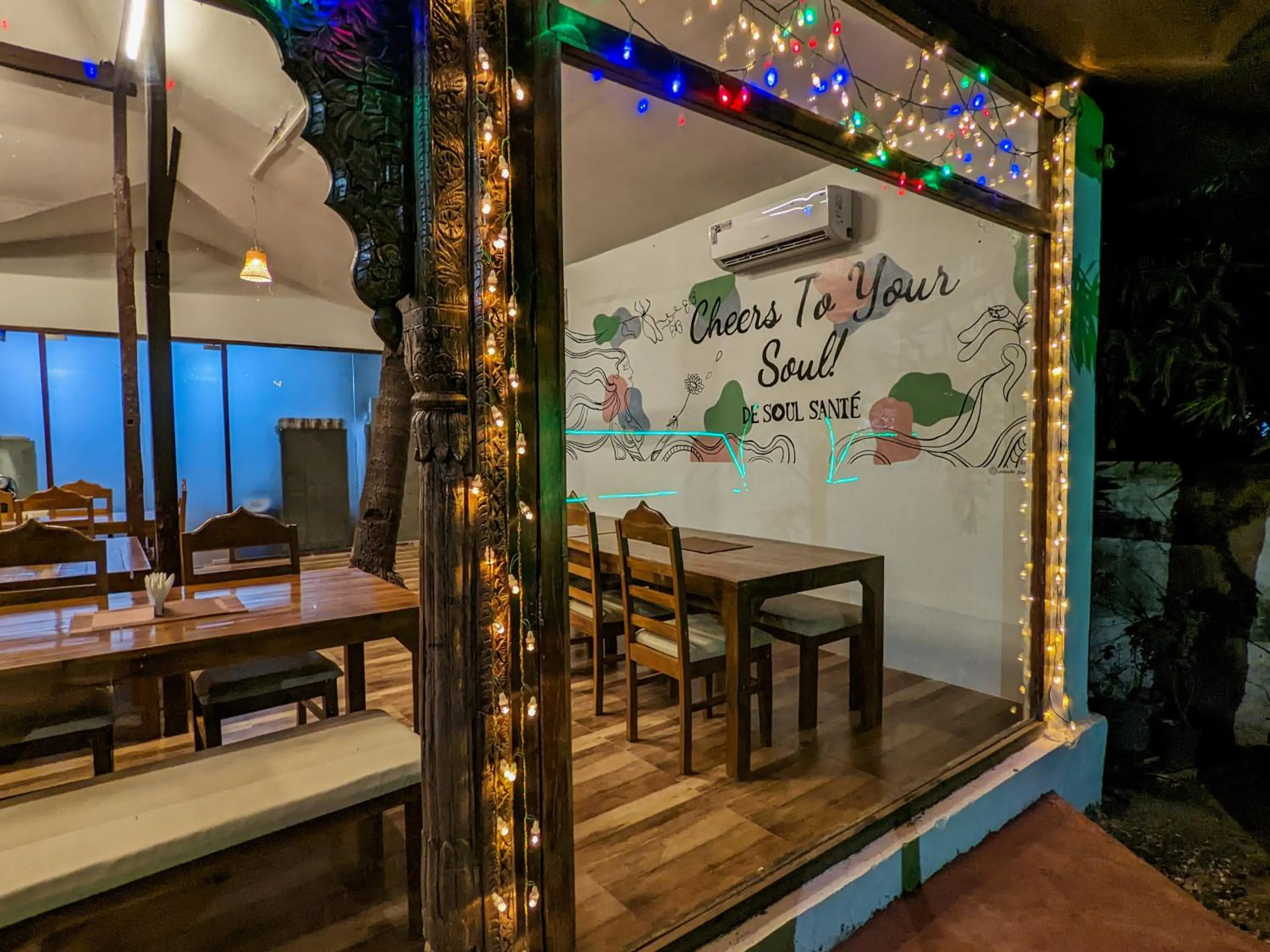 Restaurant/places to eat in De Soul Sante Beach Resort Morjim Goa
