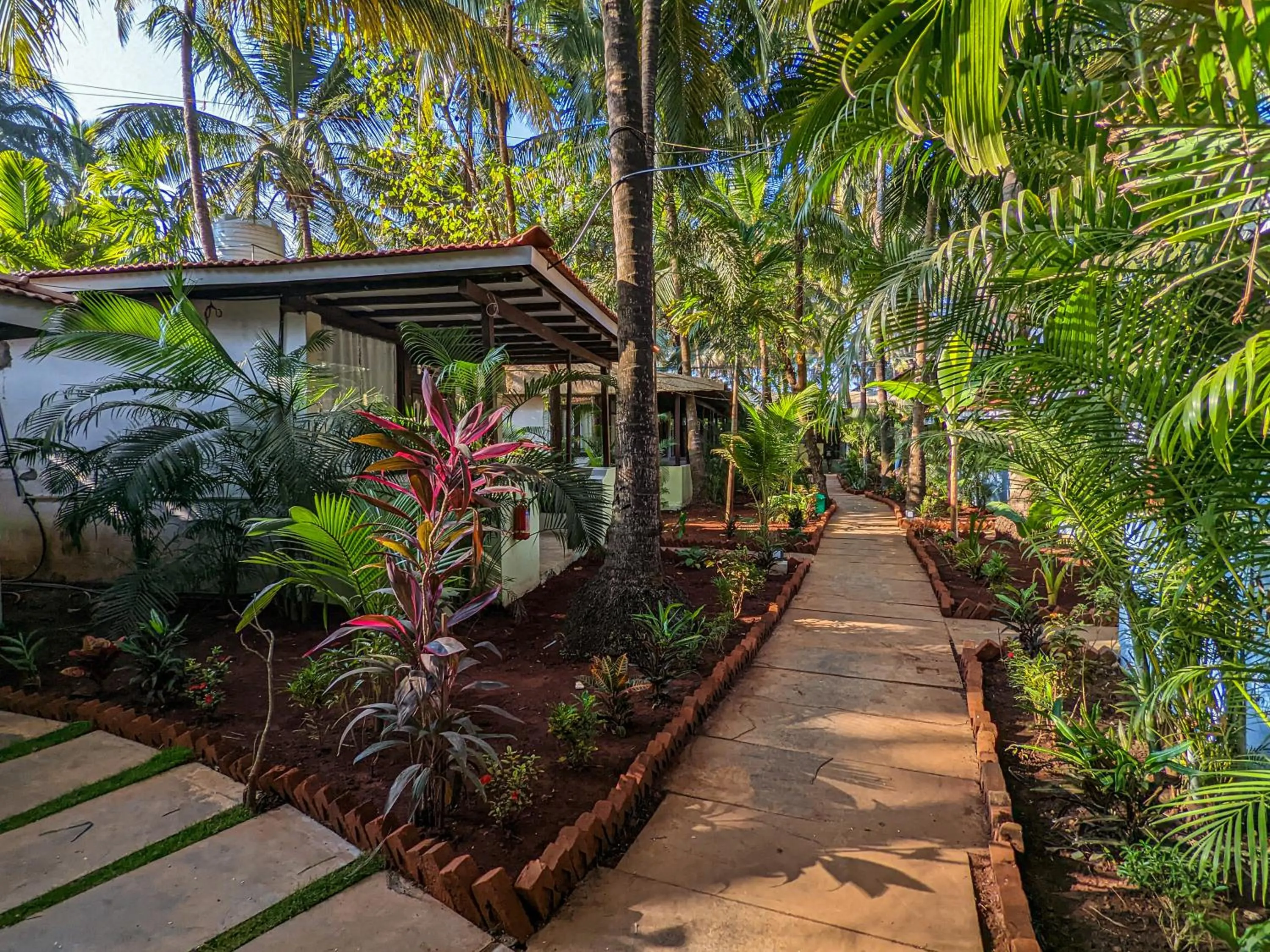 Garden in De Soul Sante Beach Resort Morjim Goa
