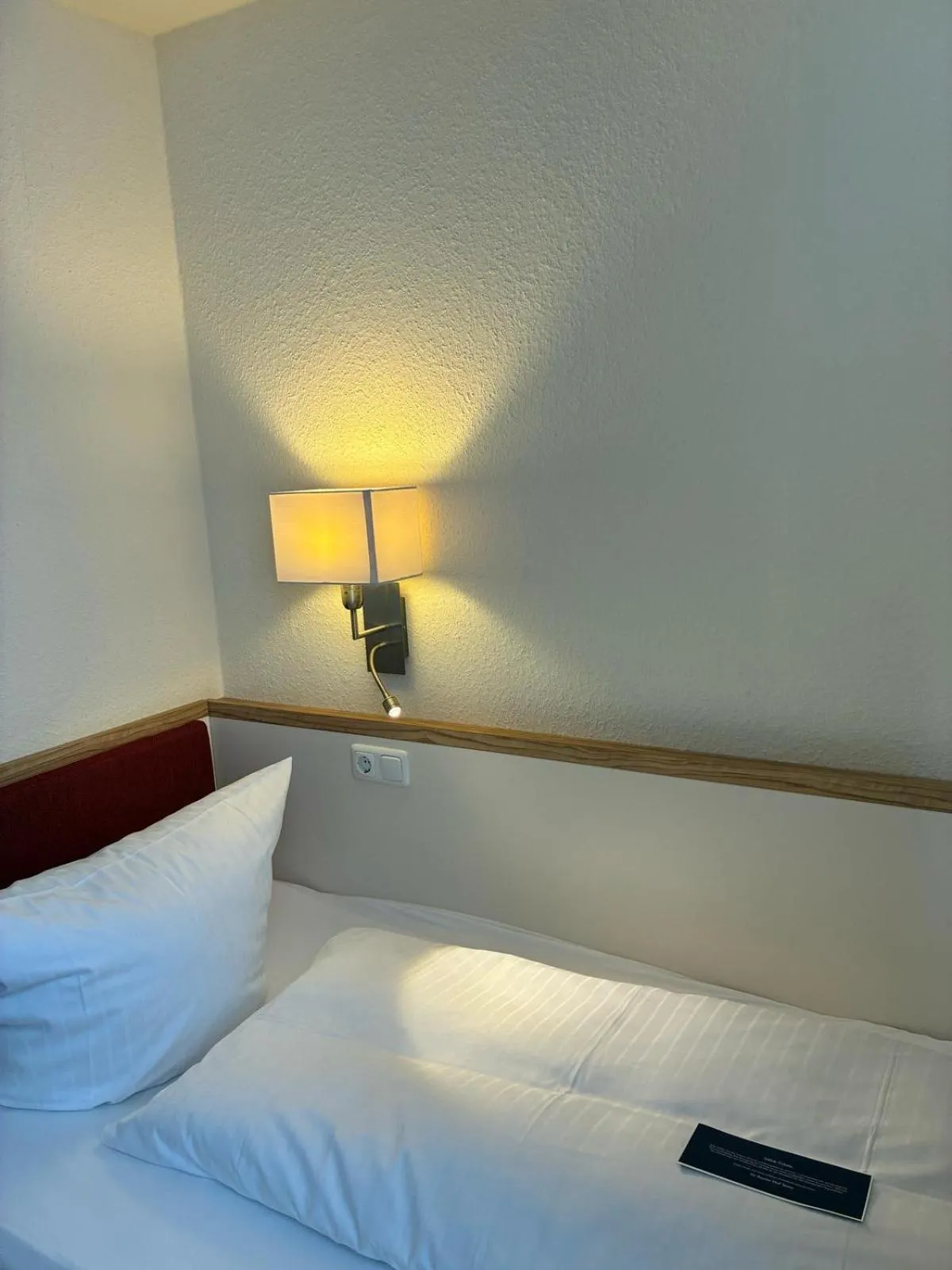 Bed in SleepBEEONE Wilhelmshaven