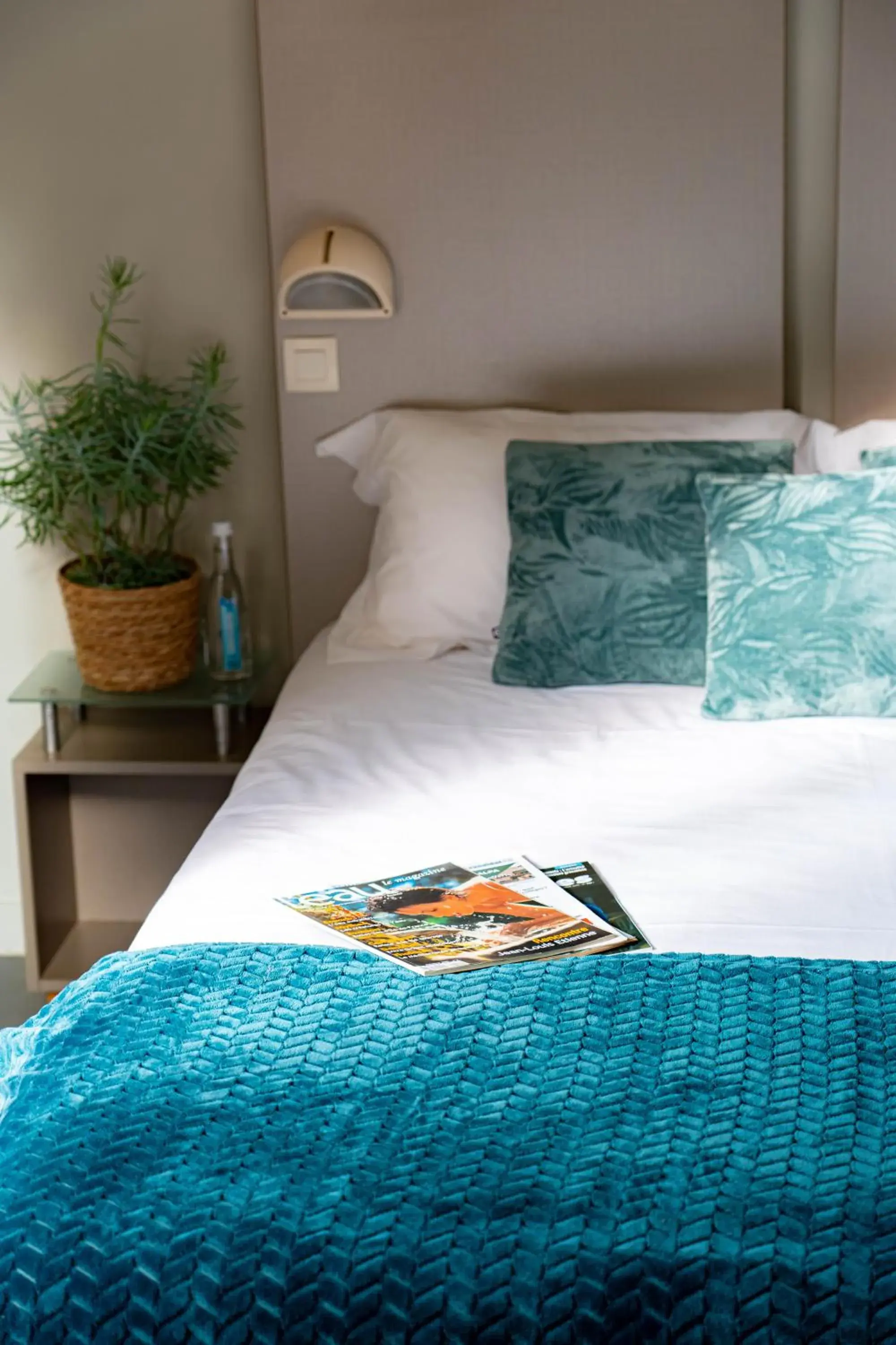 Standard Single Room with Shower - single occupancy in Hôtel du Musée de l'Eau Standard Single Room with Shower - single occupancy in Hôtel du Musée de l'Eau