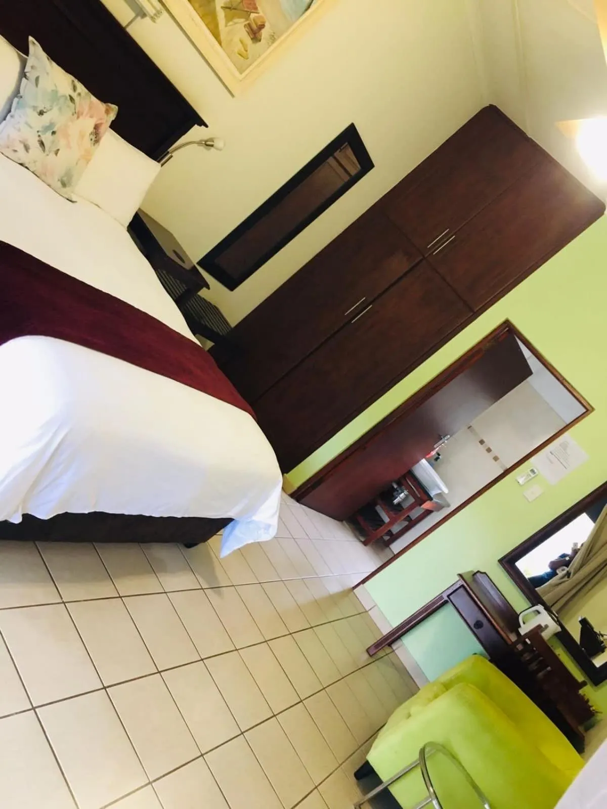 Bed in Mzingeli Guesthouse